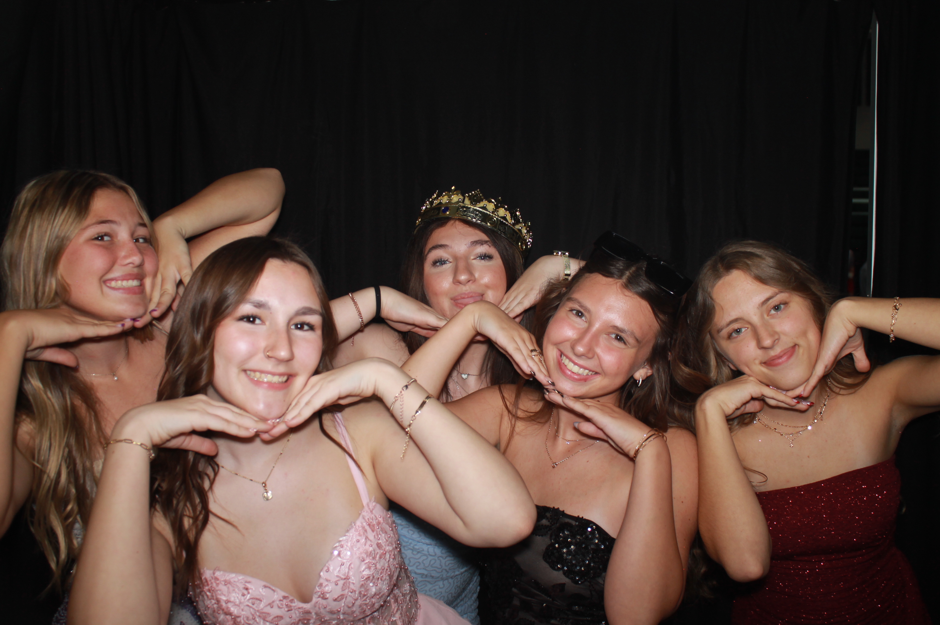 Batavia Prom 2025 | View more photos from the event at gallery.photoboothcincy.com/u/PhotoBoothCincy/Batavia-Prom-2025