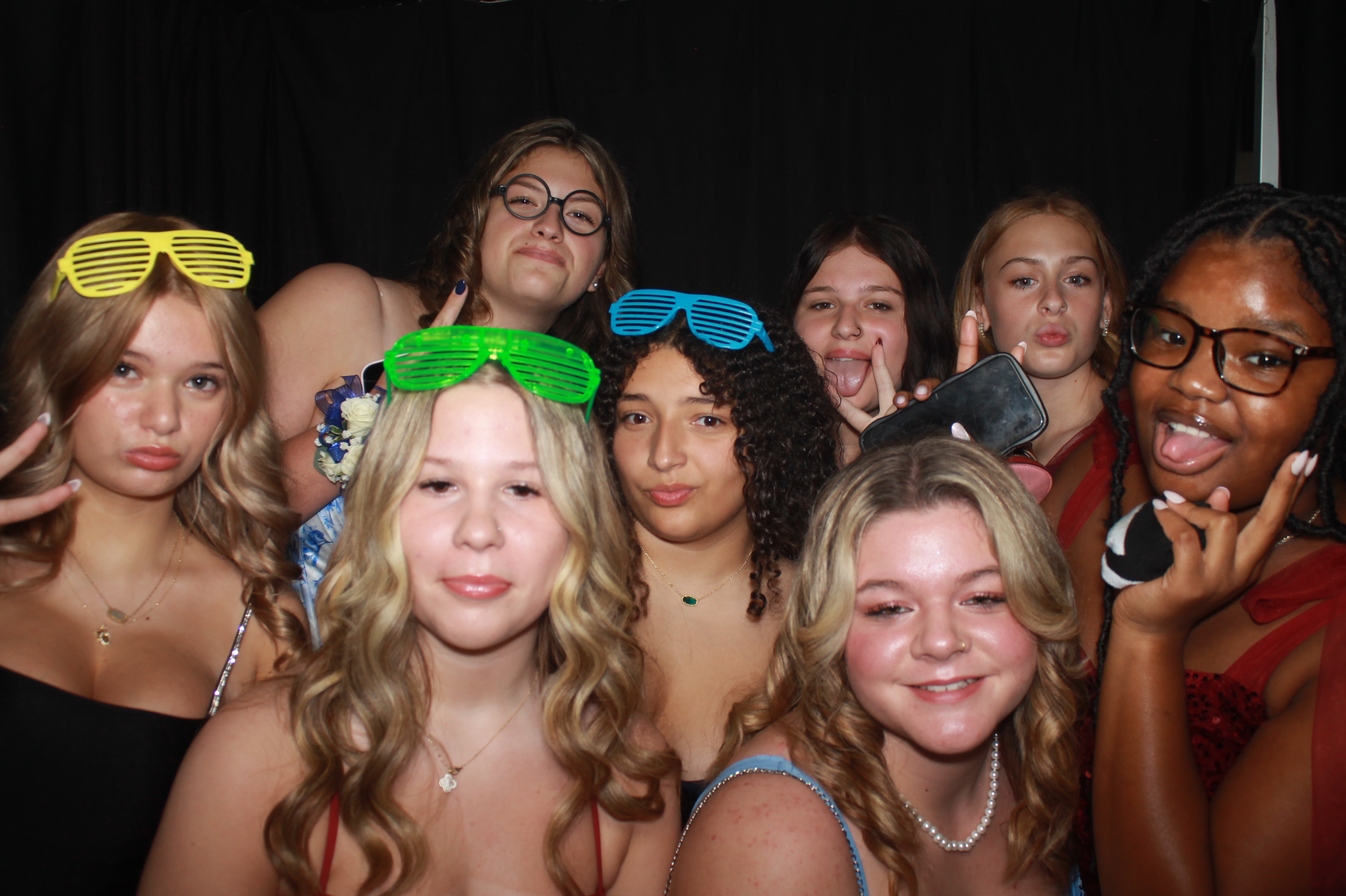 Batavia Prom 2025 | View more photos from the event at gallery.photoboothcincy.com/u/PhotoBoothCincy/Batavia-Prom-2025
