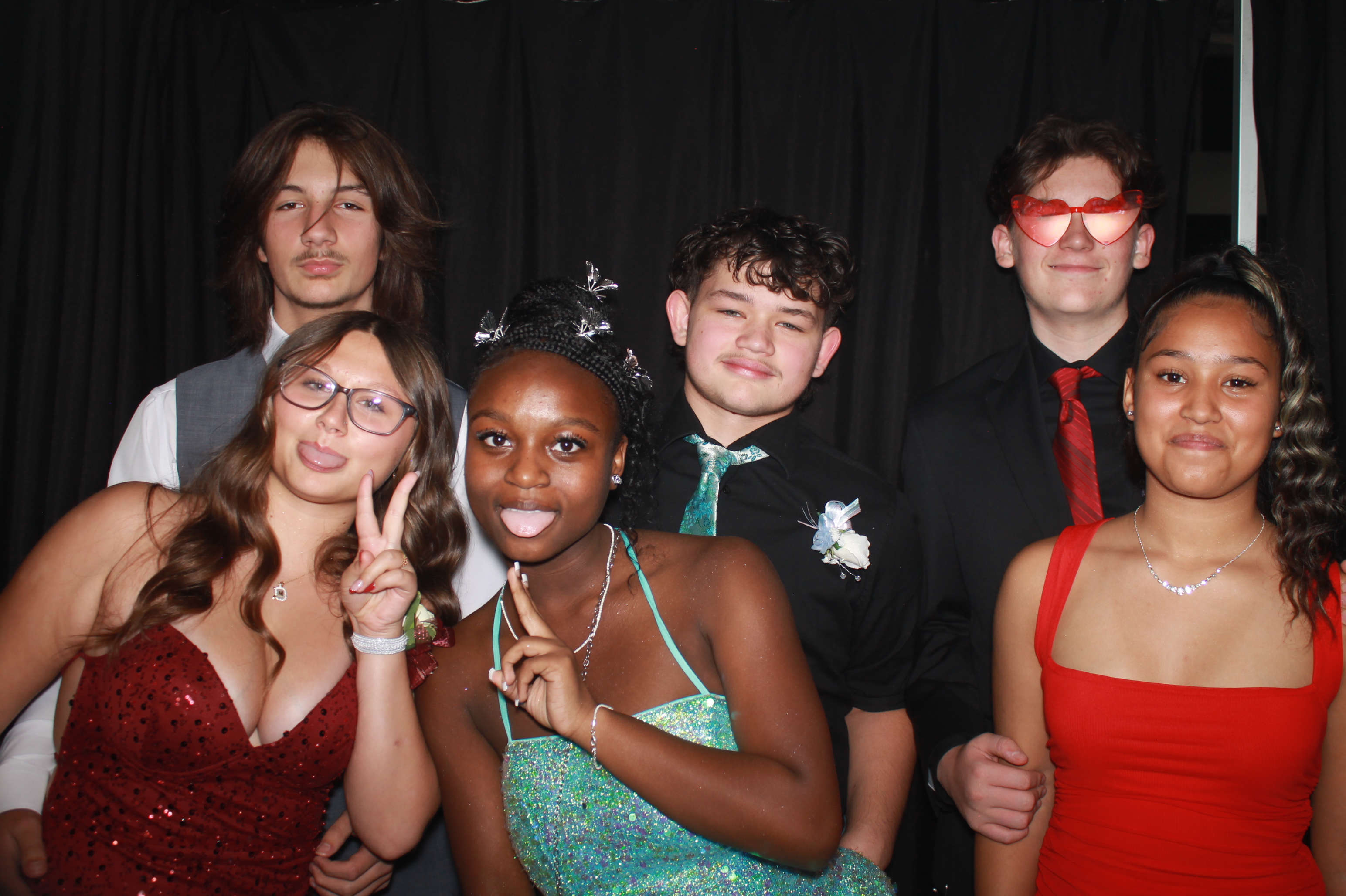 Batavia Prom 2025 | View more photos from the event at gallery.photoboothcincy.com/u/PhotoBoothCincy/Batavia-Prom-2025