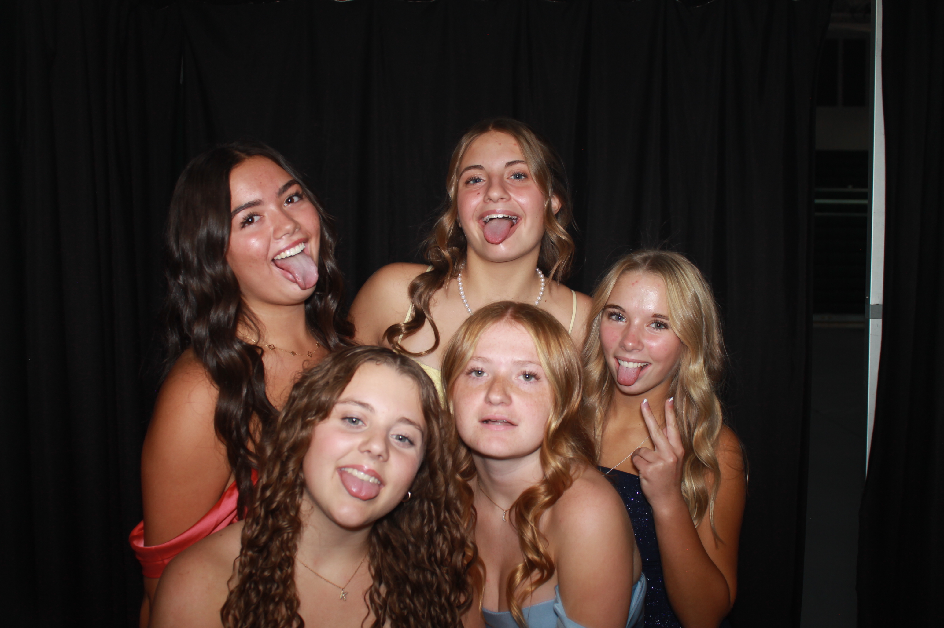 Batavia Prom 2025 | View more photos from the event at gallery.photoboothcincy.com/u/PhotoBoothCincy/Batavia-Prom-2025