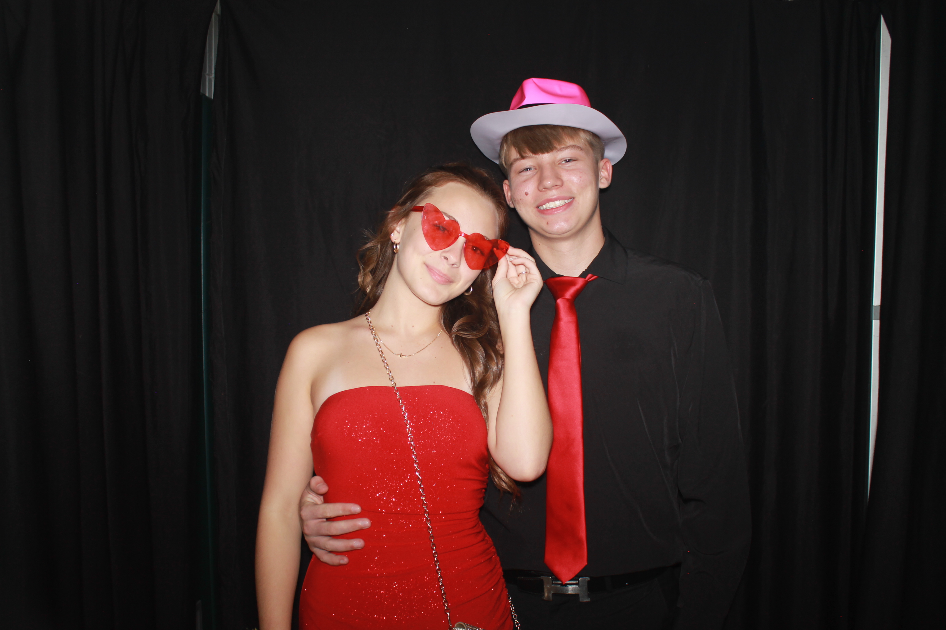 Batavia Prom 2025 | View more photos from the event at gallery.photoboothcincy.com/u/PhotoBoothCincy/Batavia-Prom-2025