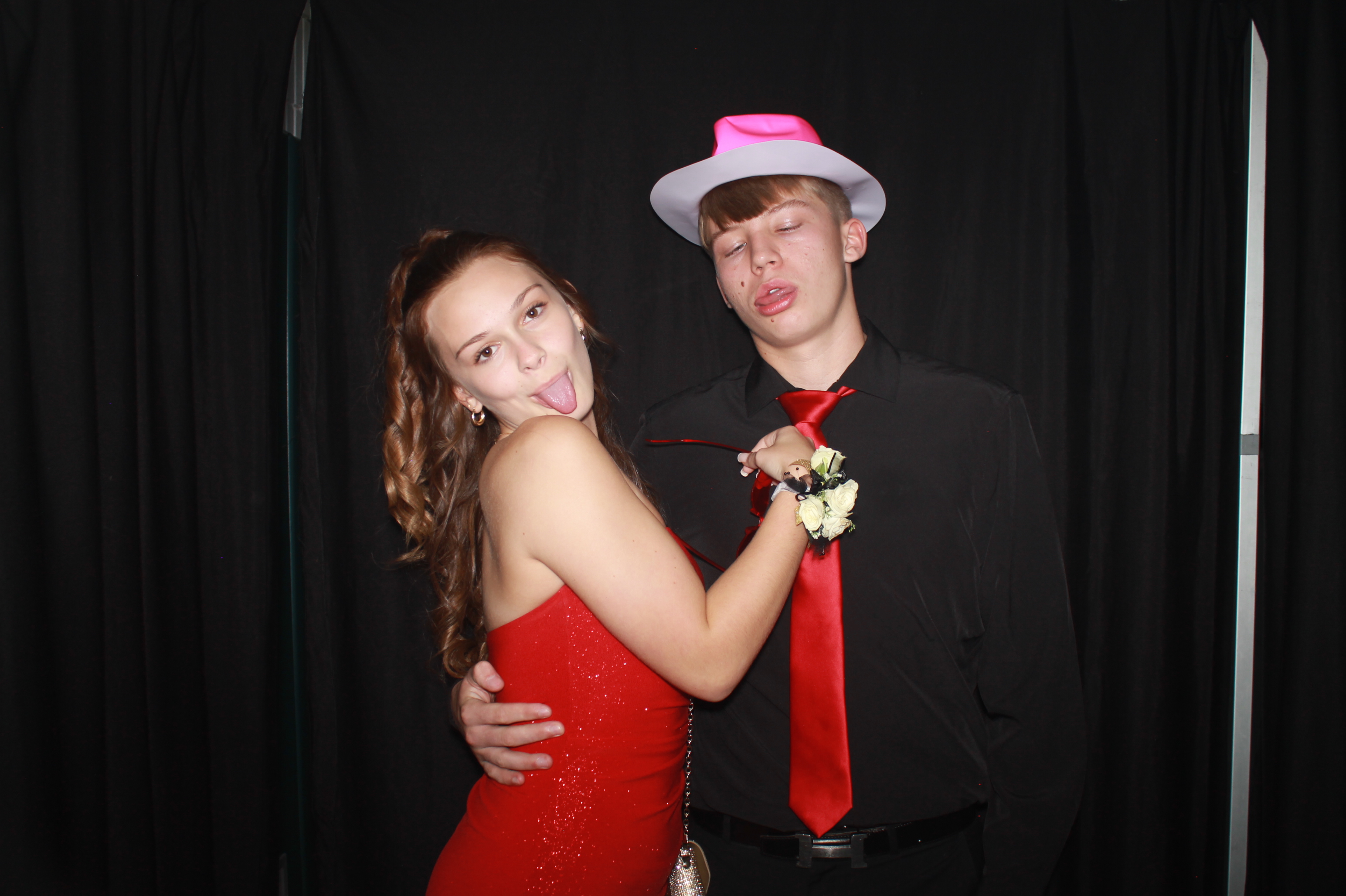 Batavia Prom 2025 | View more photos from the event at gallery.photoboothcincy.com/u/PhotoBoothCincy/Batavia-Prom-2025