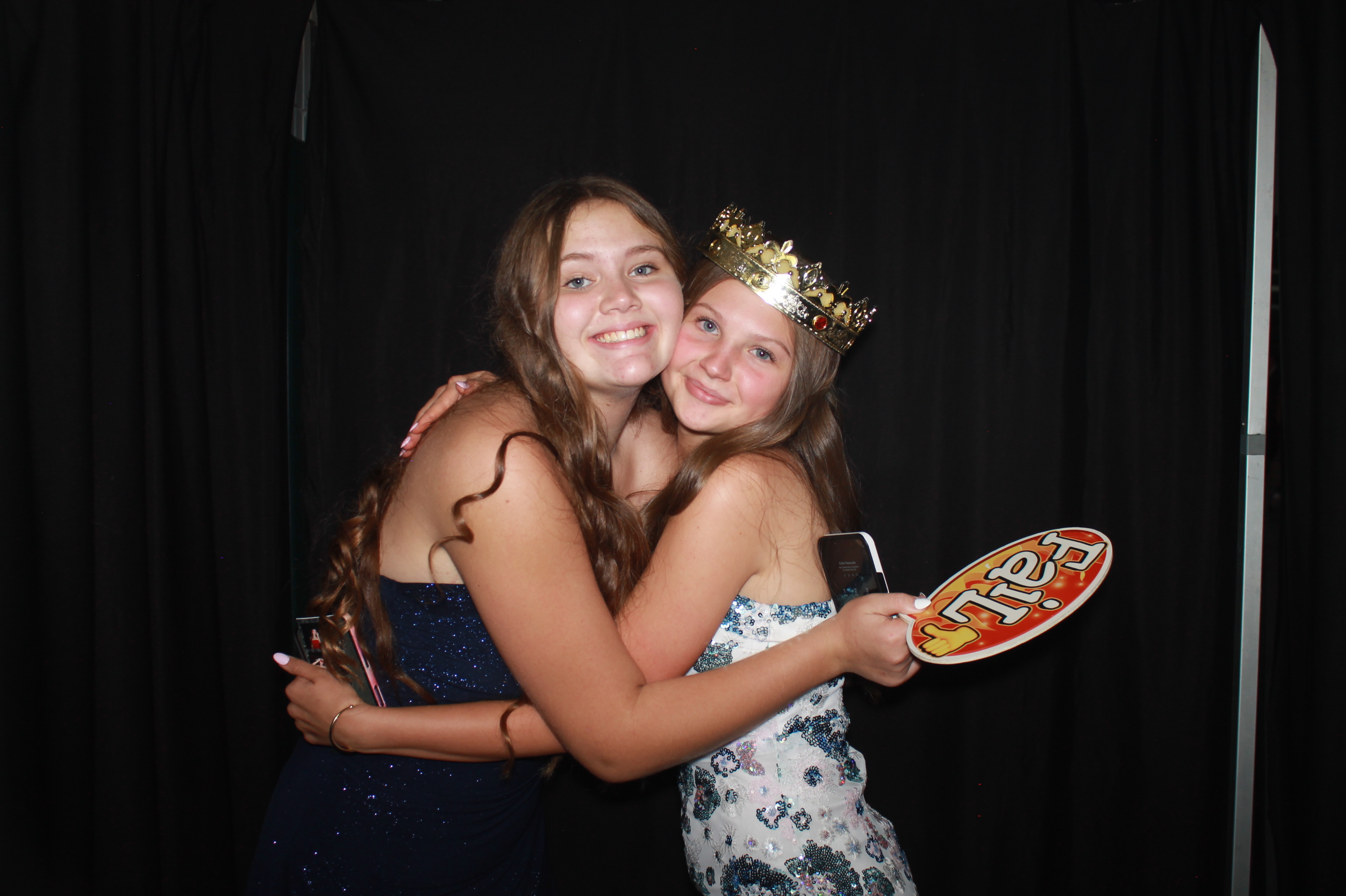 Batavia Prom 2025 | View more photos from the event at gallery.photoboothcincy.com/u/PhotoBoothCincy/Batavia-Prom-2025