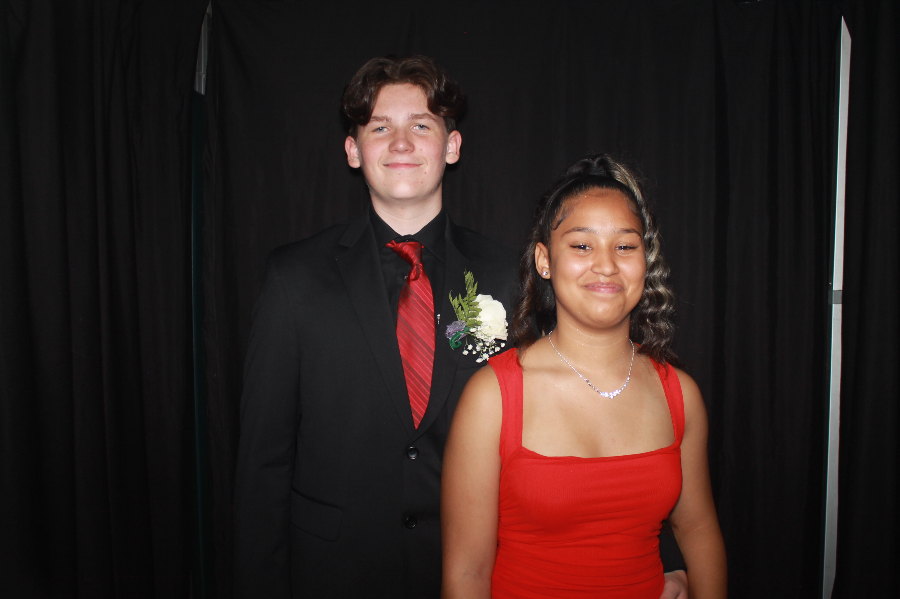 Batavia Prom 2025 | View more photos from the event at gallery.photoboothcincy.com/u/PhotoBoothCincy/Batavia-Prom-2025