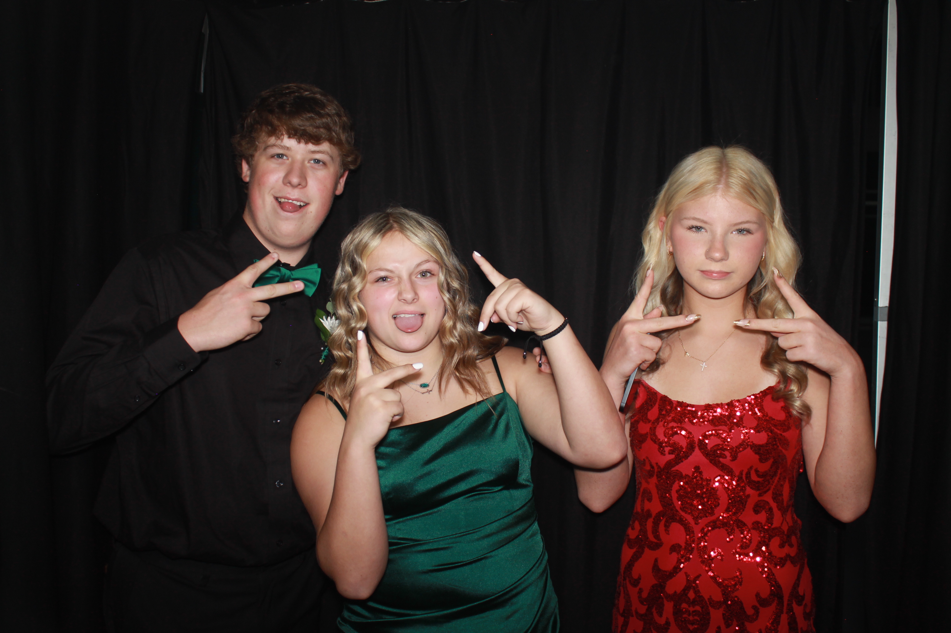 Batavia Prom 2025 | View more photos from the event at gallery.photoboothcincy.com/u/PhotoBoothCincy/Batavia-Prom-2025