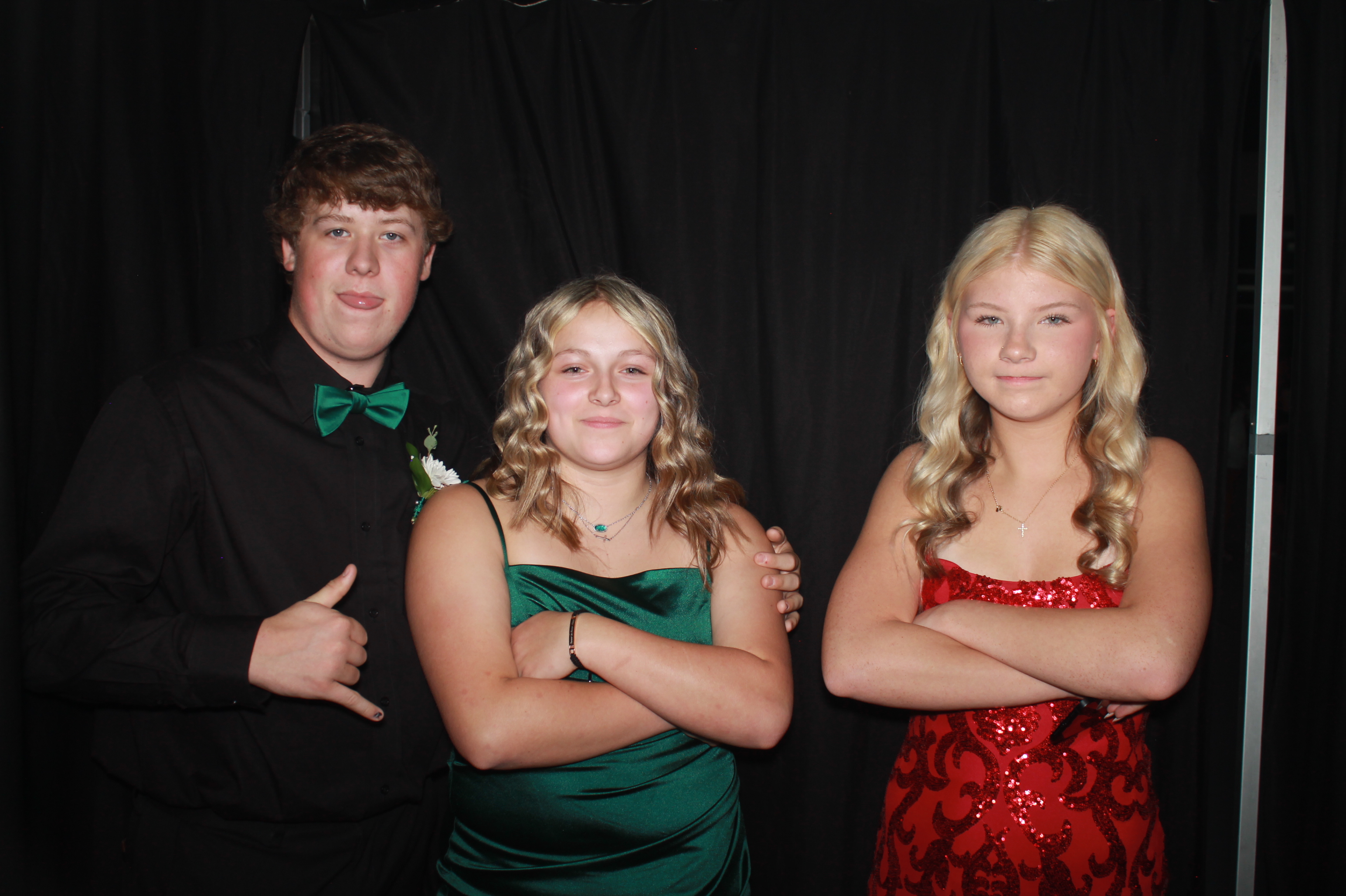 Batavia Prom 2025 | View more photos from the event at gallery.photoboothcincy.com/u/PhotoBoothCincy/Batavia-Prom-2025