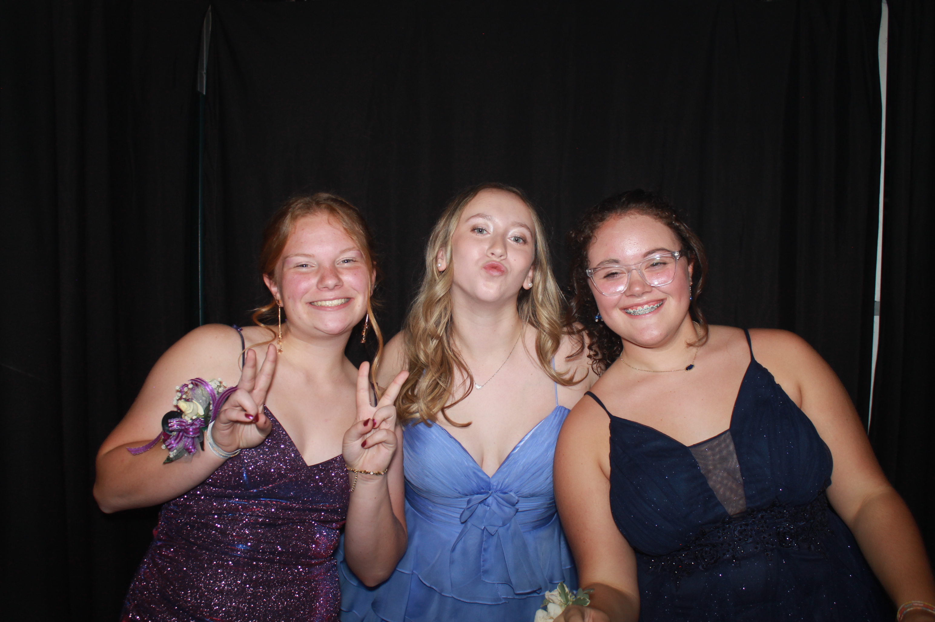 Batavia Prom 2025 | View more photos from the event at gallery.photoboothcincy.com/u/PhotoBoothCincy/Batavia-Prom-2025
