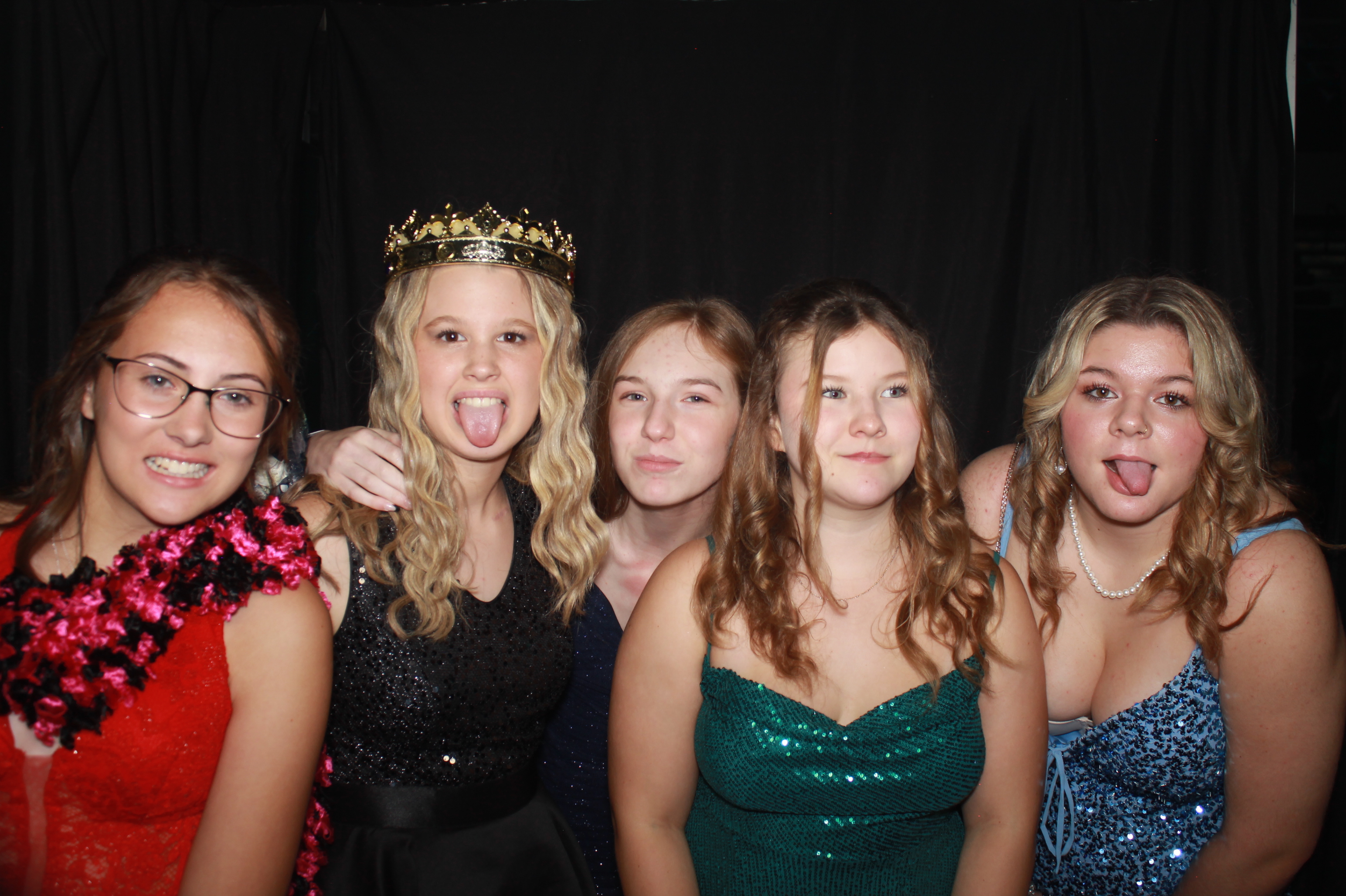 Batavia Prom 2025 | View more photos from the event at gallery.photoboothcincy.com/u/PhotoBoothCincy/Batavia-Prom-2025