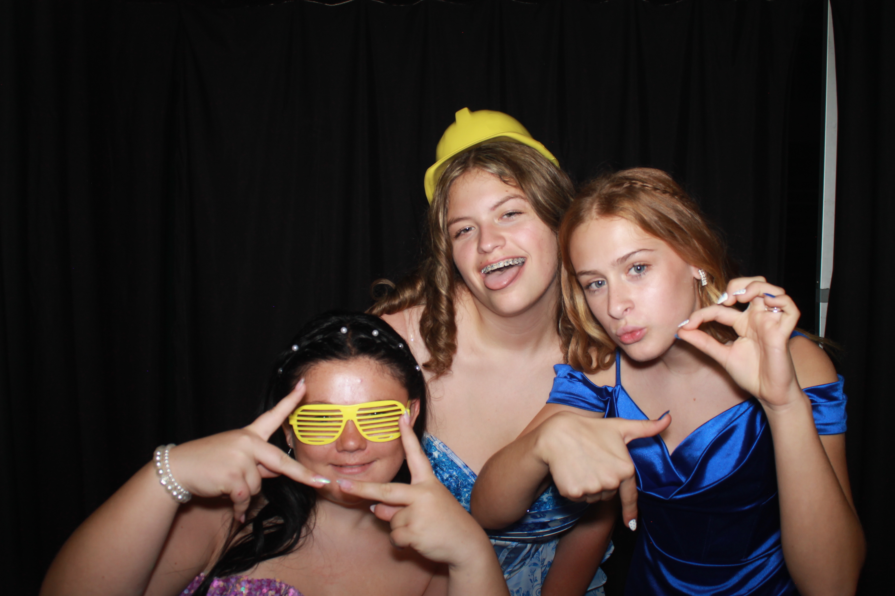 Batavia Prom 2025 | View more photos from the event at gallery.photoboothcincy.com/u/PhotoBoothCincy/Batavia-Prom-2025