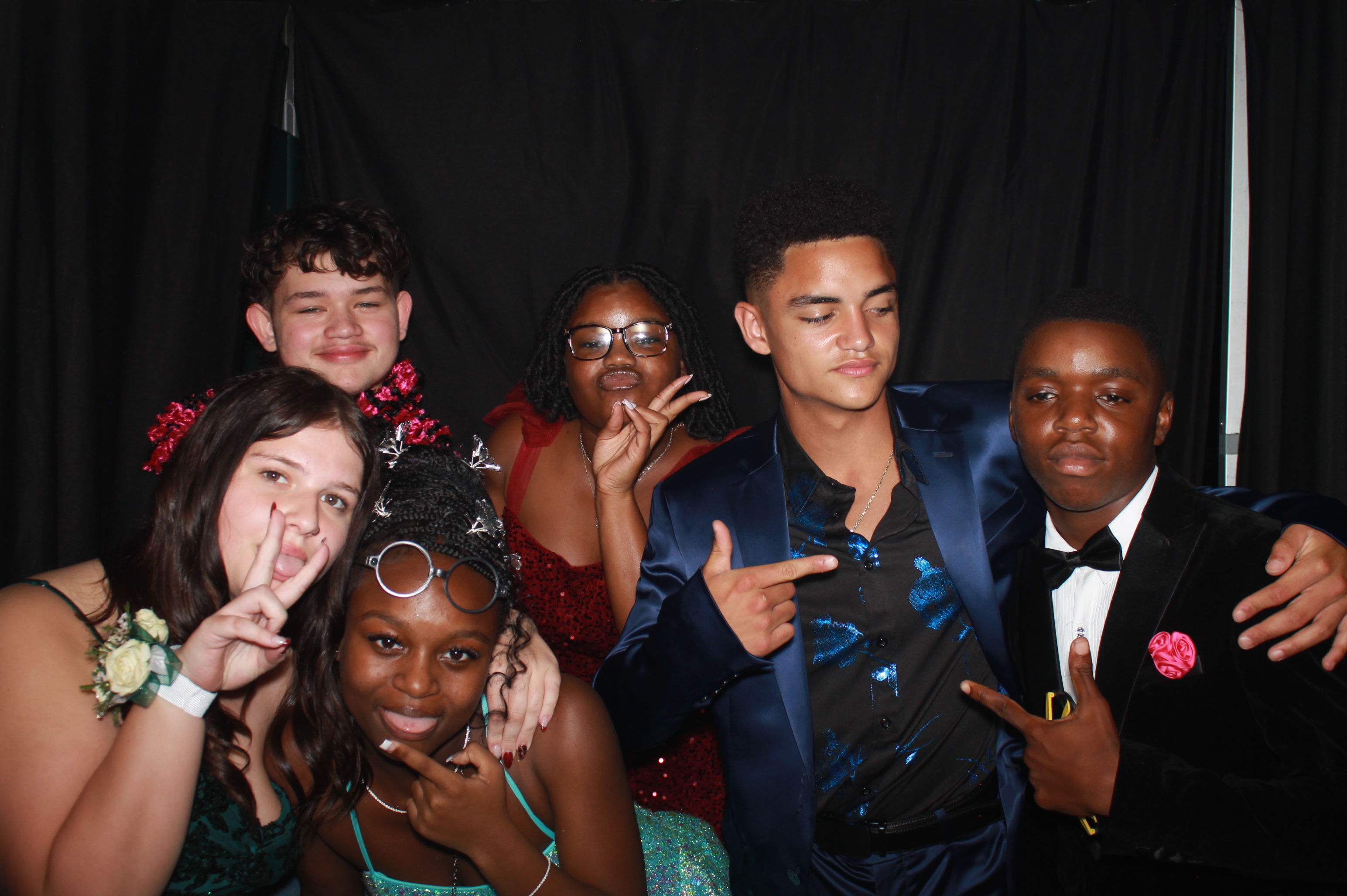 Batavia Prom 2025 | View more photos from the event at gallery.photoboothcincy.com/u/PhotoBoothCincy/Batavia-Prom-2025