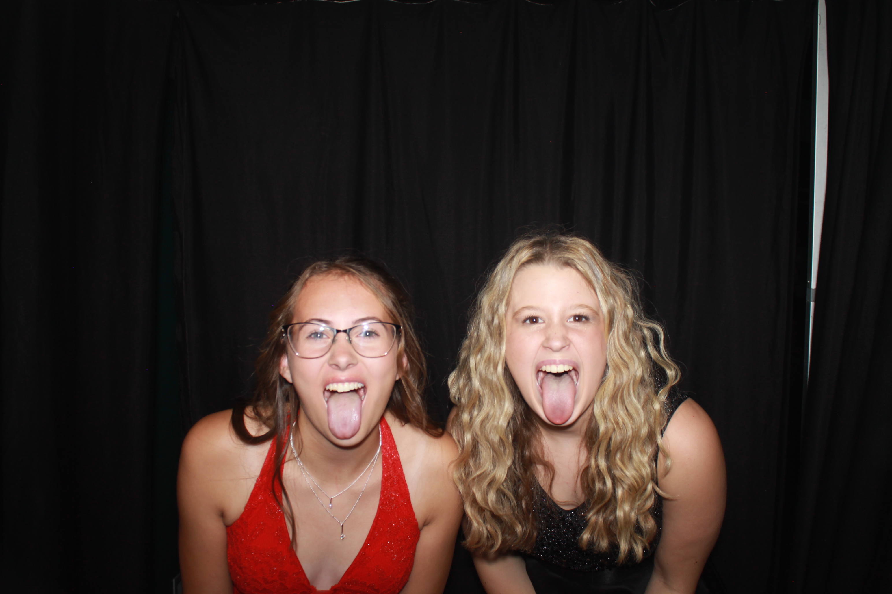 Batavia Prom 2025 | View more photos from the event at gallery.photoboothcincy.com/u/PhotoBoothCincy/Batavia-Prom-2025