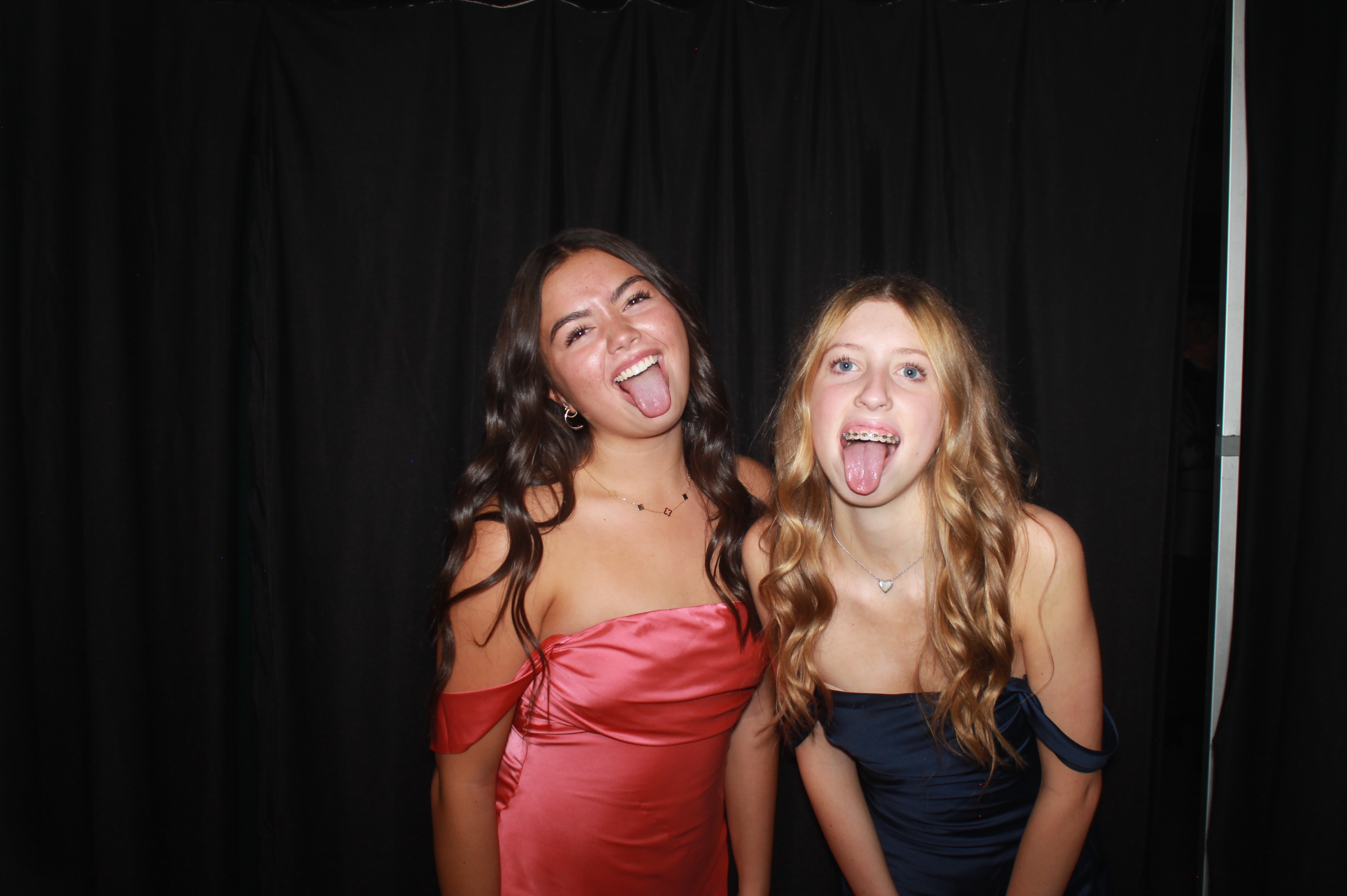 Batavia Prom 2025 | View more photos from the event at gallery.photoboothcincy.com/u/PhotoBoothCincy/Batavia-Prom-2025