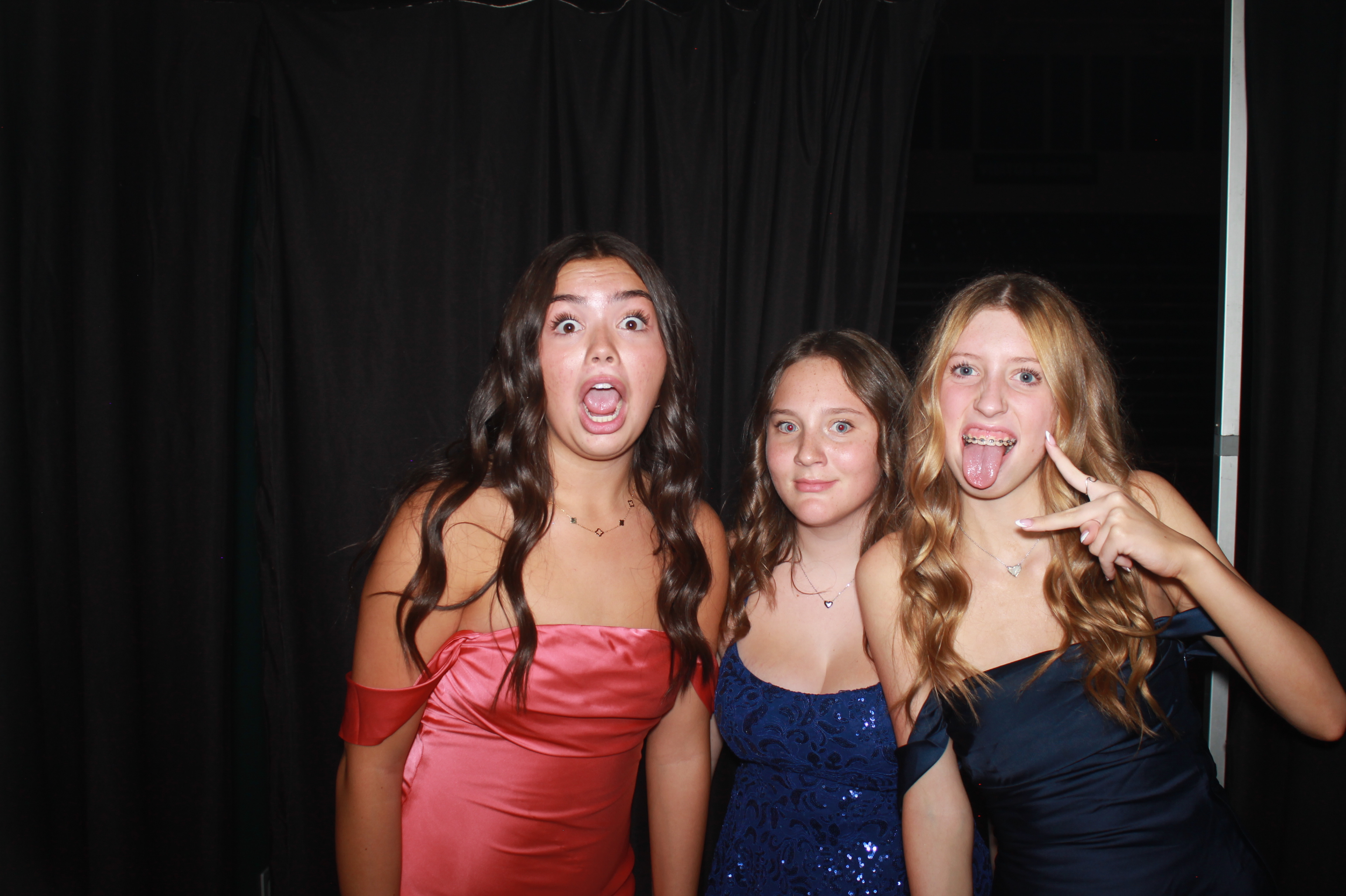 Batavia Prom 2025 | View more photos from the event at gallery.photoboothcincy.com/u/PhotoBoothCincy/Batavia-Prom-2025