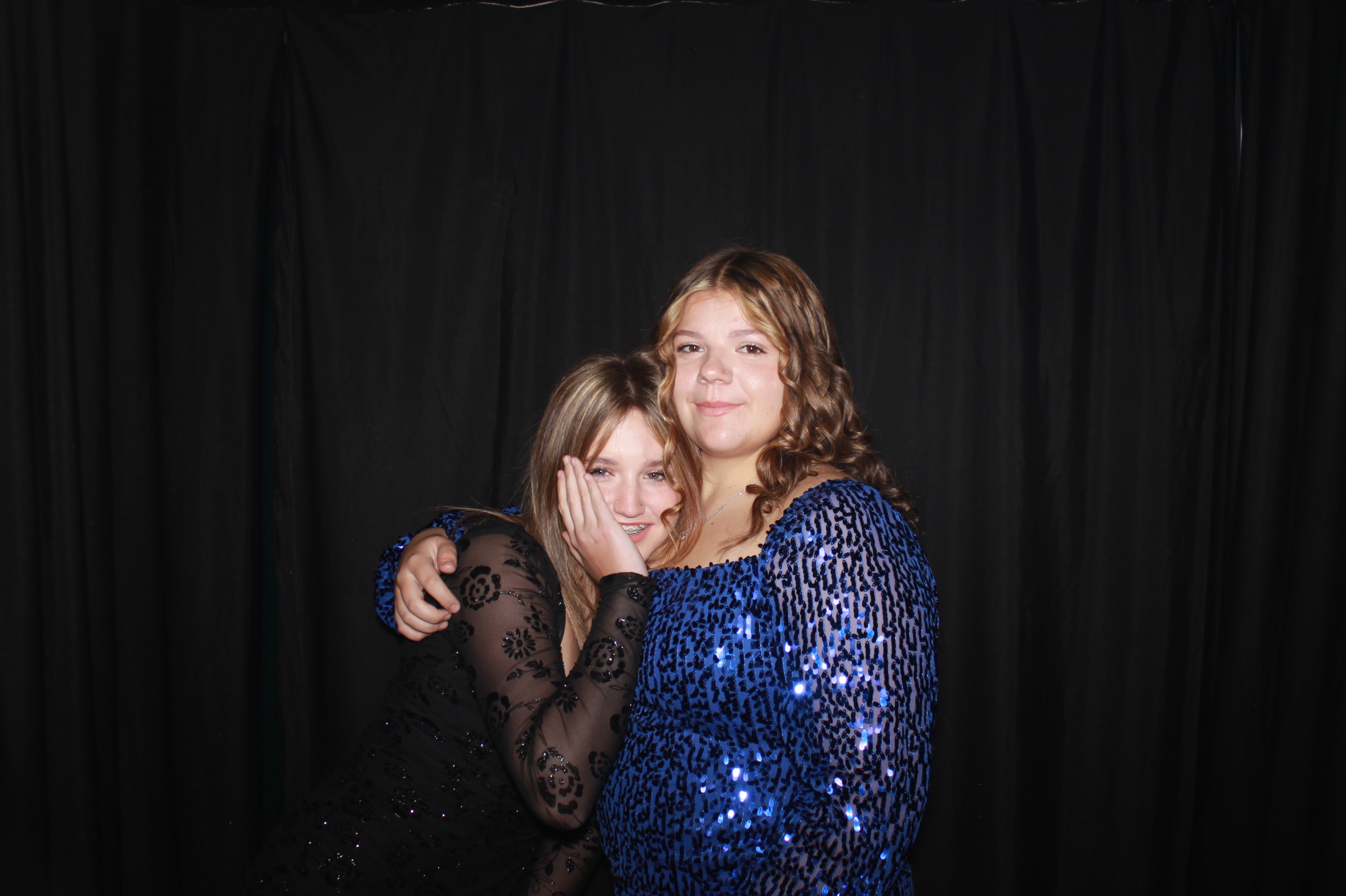 Batavia Prom 2025 | View more photos from the event at gallery.photoboothcincy.com/u/PhotoBoothCincy/Batavia-Prom-2025