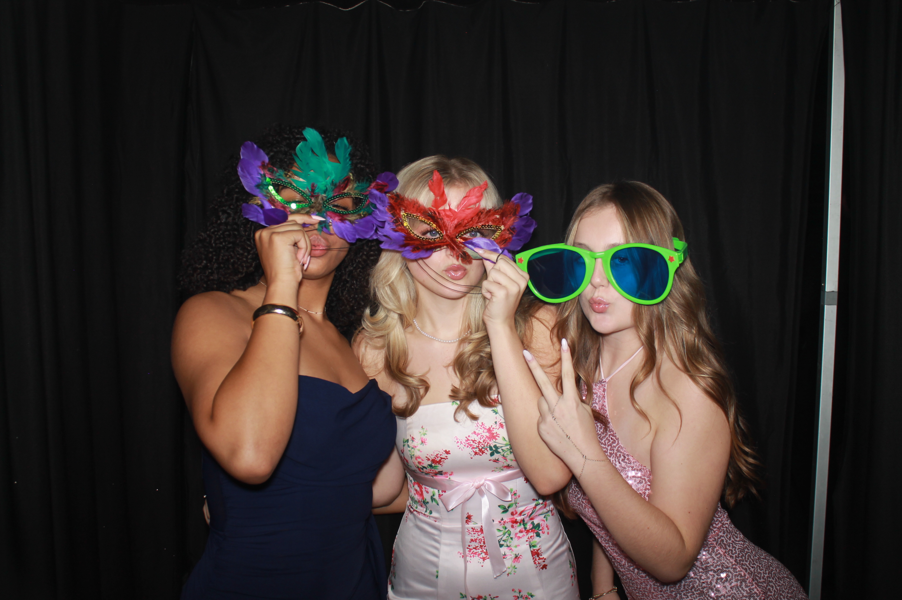 Batavia Prom 2025 | View more photos from the event at gallery.photoboothcincy.com/u/PhotoBoothCincy/Batavia-Prom-2025