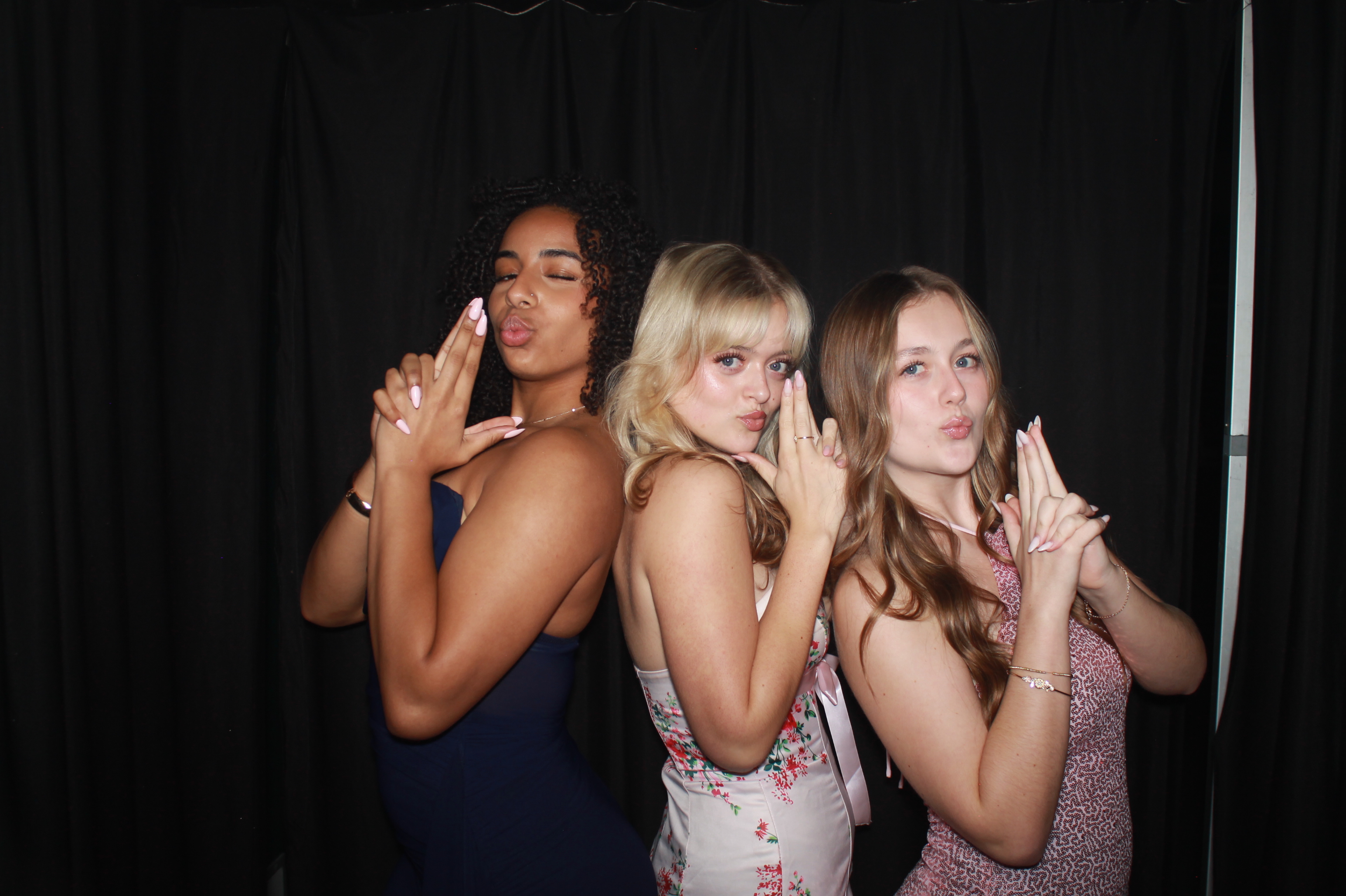 Batavia Prom 2025 | View more photos from the event at gallery.photoboothcincy.com/u/PhotoBoothCincy/Batavia-Prom-2025
