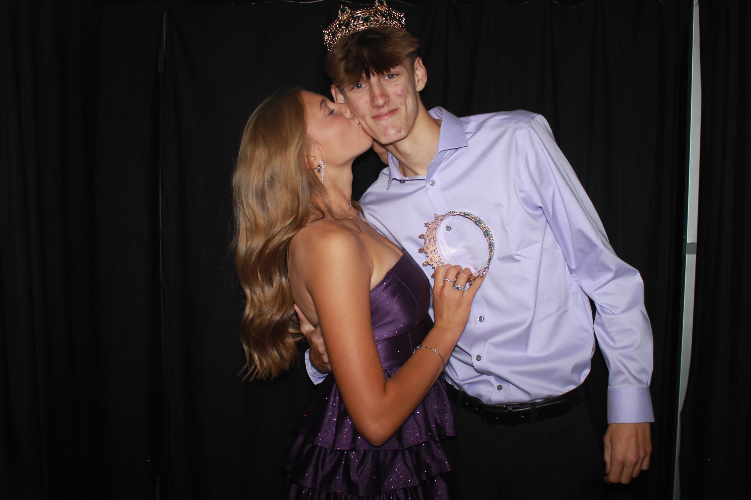 Batavia Prom 2025 | View more photos from the event at gallery.photoboothcincy.com/u/PhotoBoothCincy/Batavia-Prom-2025