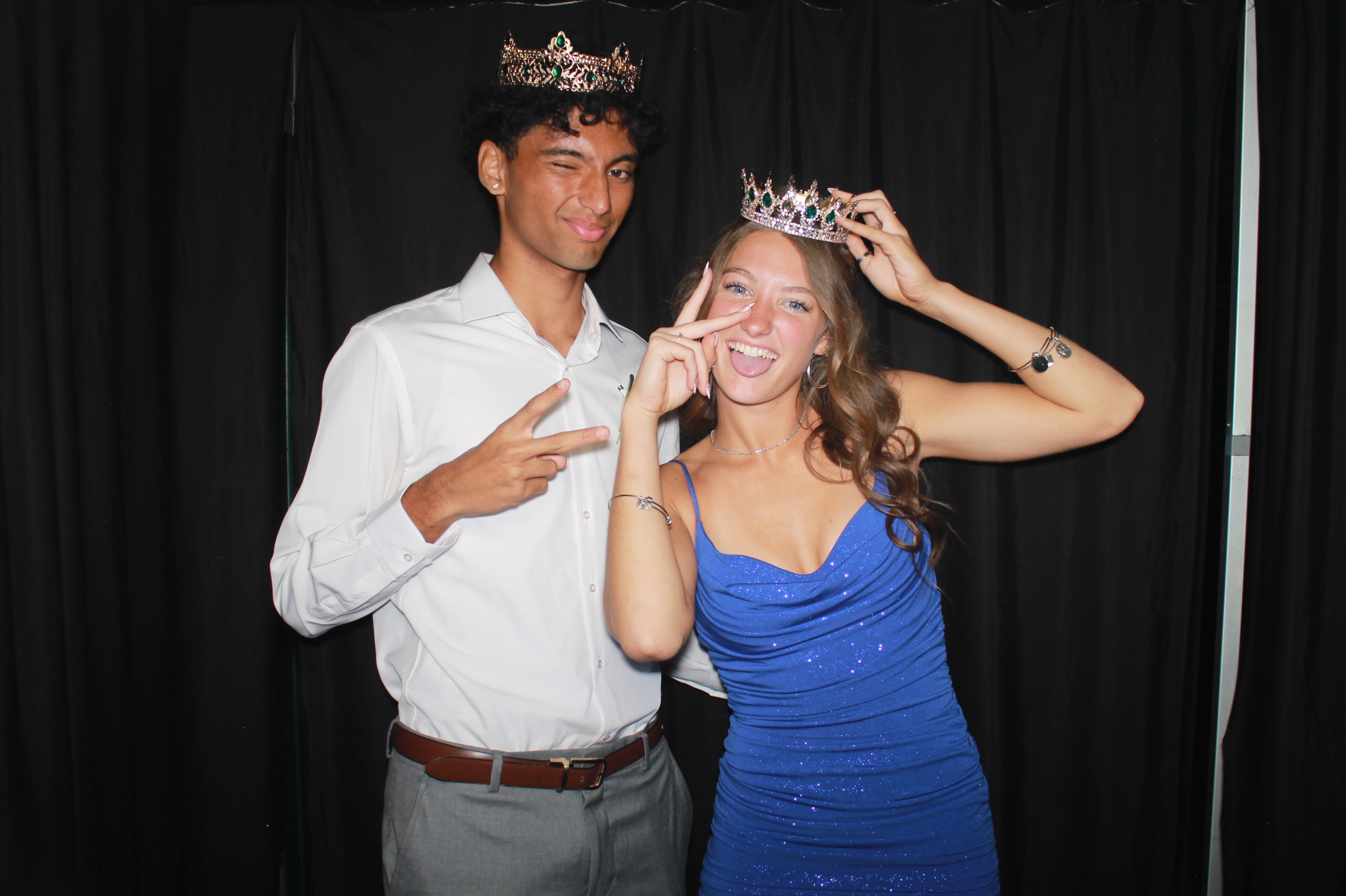 Batavia Prom 2025 | View more photos from the event at gallery.photoboothcincy.com/u/PhotoBoothCincy/Batavia-Prom-2025