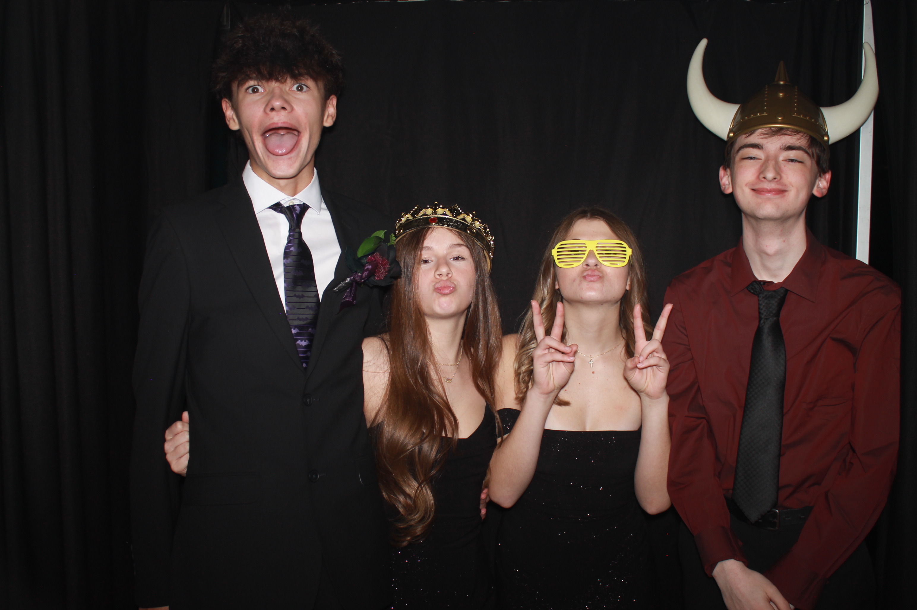 Batavia Prom 2025 | View more photos from the event at gallery.photoboothcincy.com/u/PhotoBoothCincy/Batavia-Prom-2025
