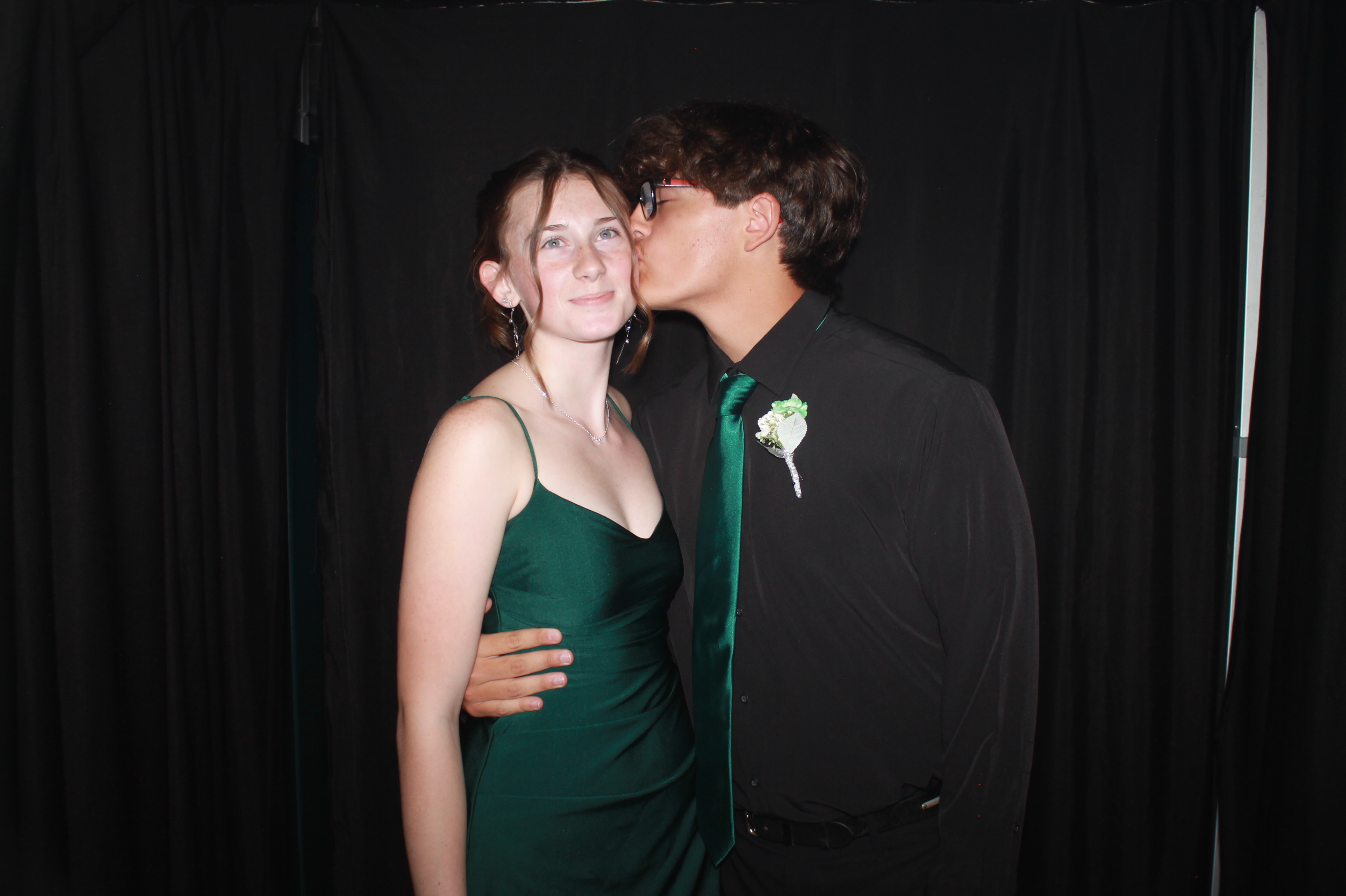 Batavia Prom 2025 | View more photos from the event at gallery.photoboothcincy.com/u/PhotoBoothCincy/Batavia-Prom-2025