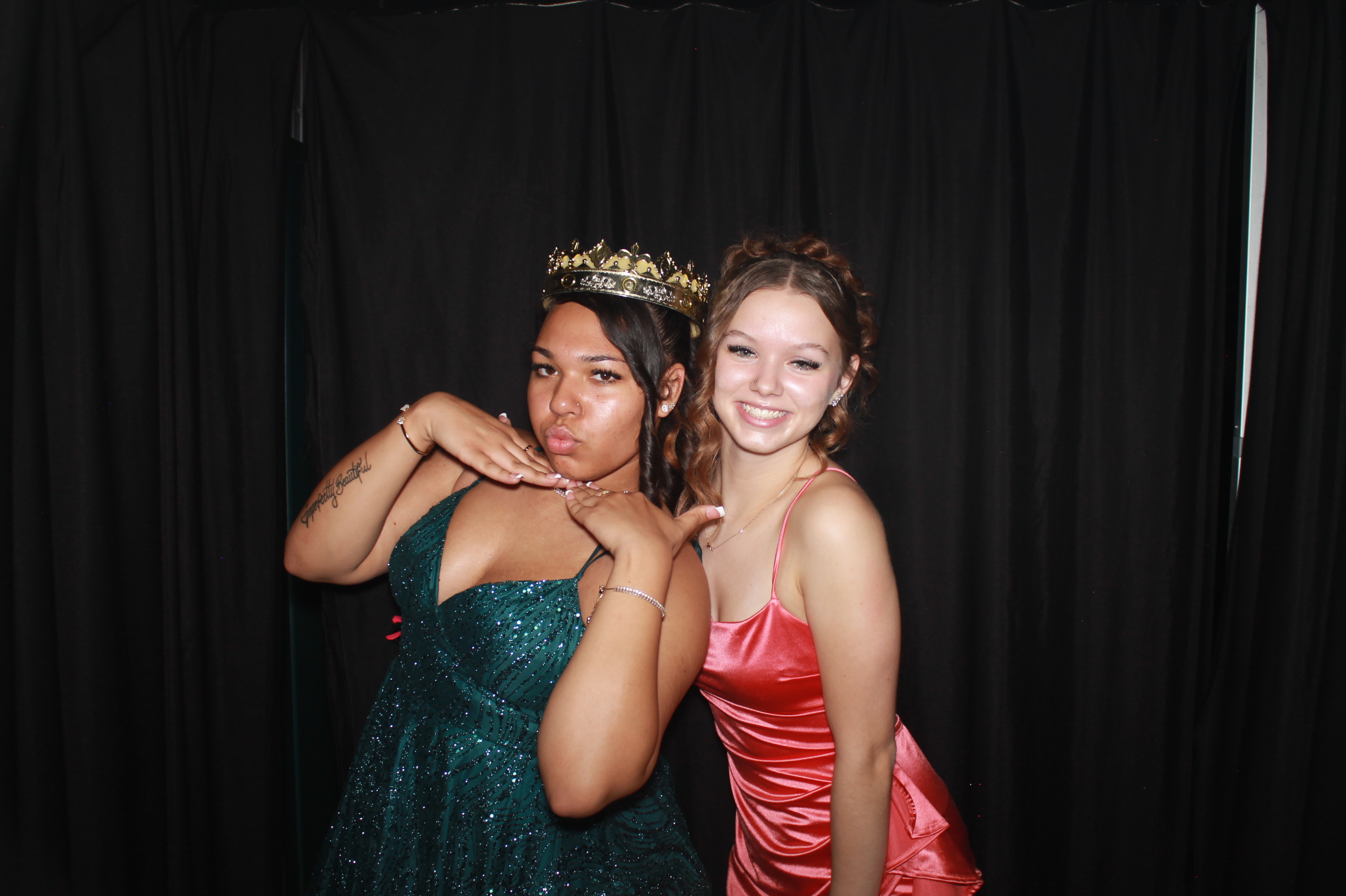 Batavia Prom 2025 | View more photos from the event at gallery.photoboothcincy.com/u/PhotoBoothCincy/Batavia-Prom-2025