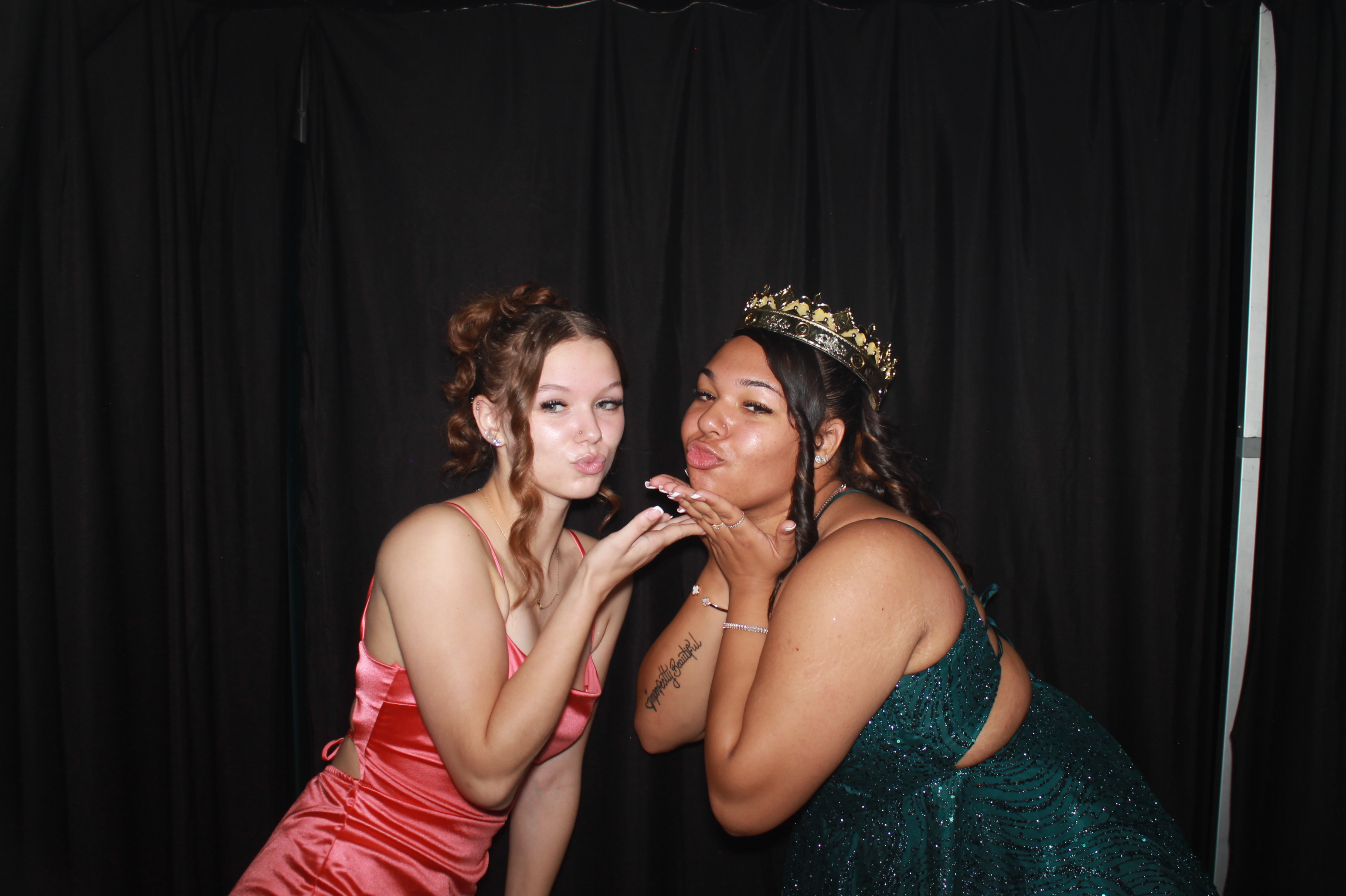 Batavia Prom 2025 | View more photos from the event at gallery.photoboothcincy.com/u/PhotoBoothCincy/Batavia-Prom-2025