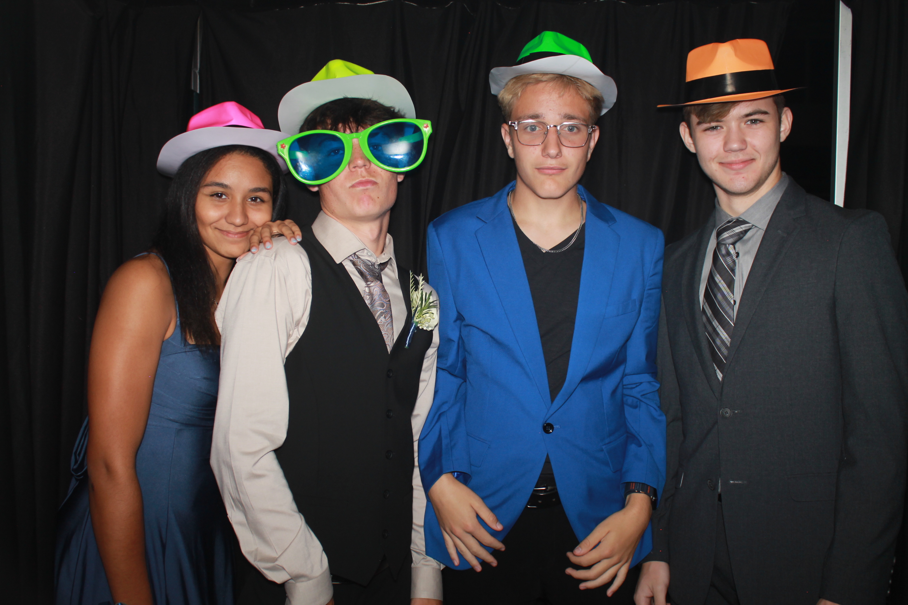 Batavia Prom 2025 | View more photos from the event at gallery.photoboothcincy.com/u/PhotoBoothCincy/Batavia-Prom-2025