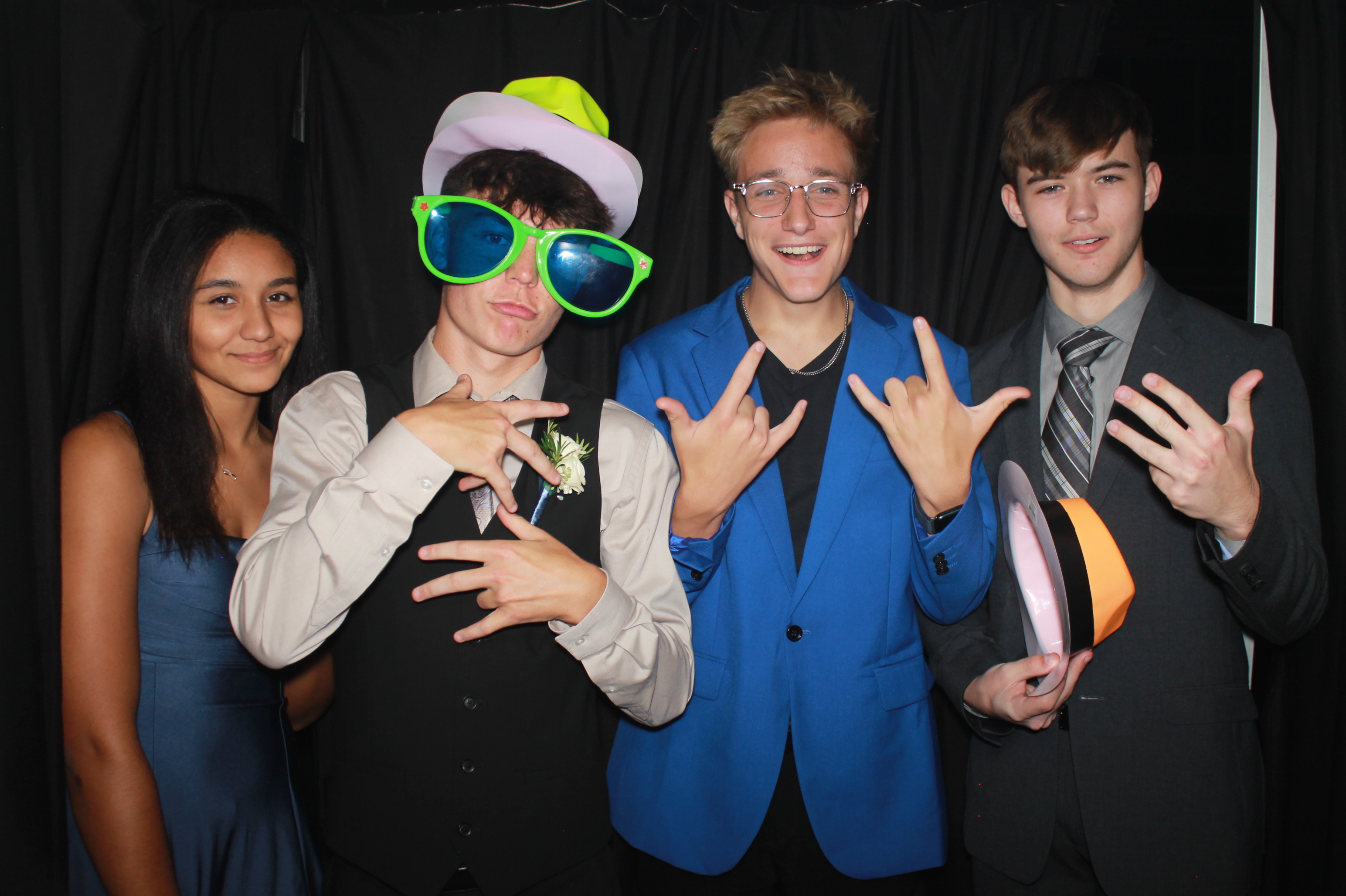 Batavia Prom 2025 | View more photos from the event at gallery.photoboothcincy.com/u/PhotoBoothCincy/Batavia-Prom-2025