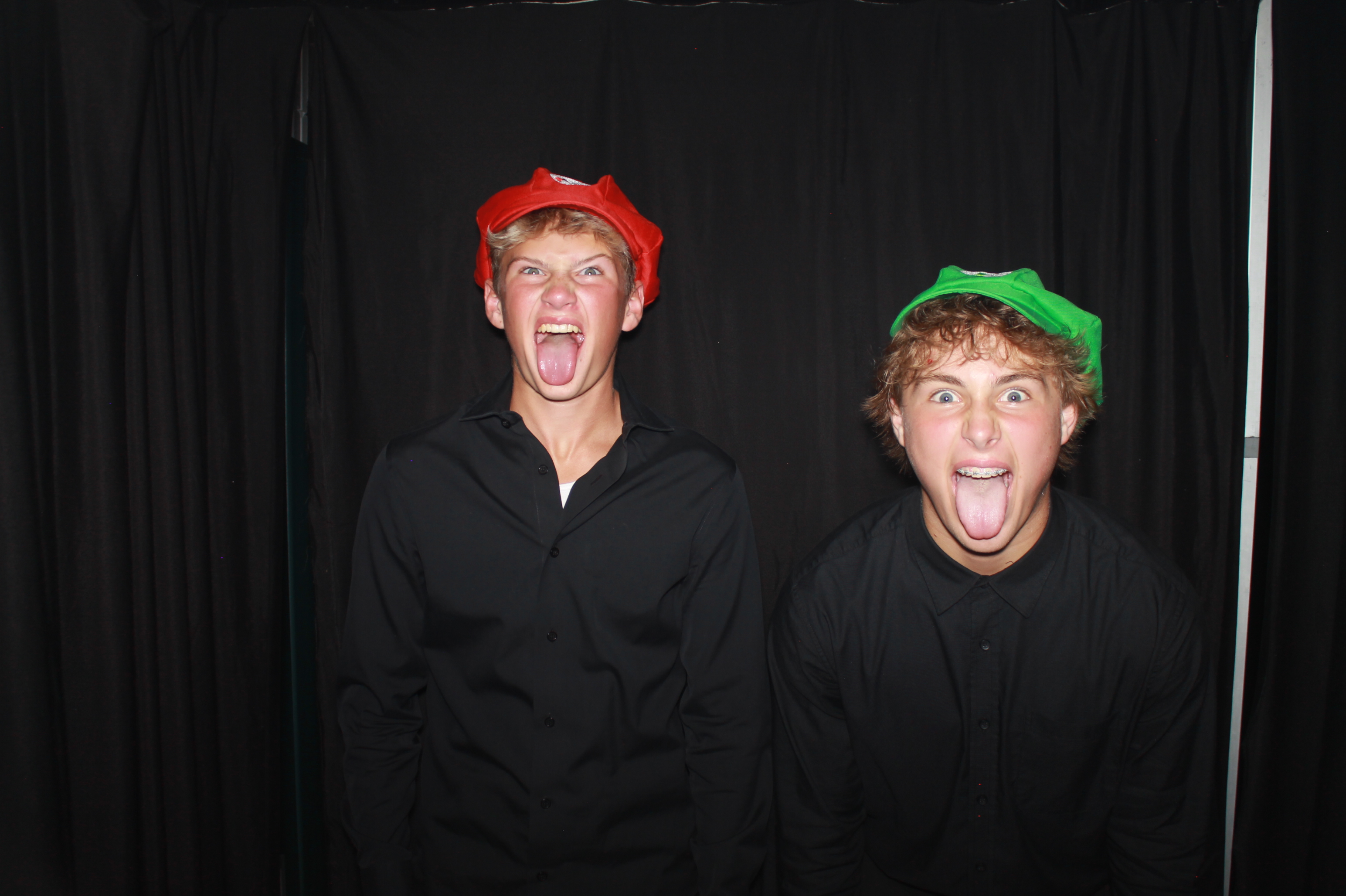 Batavia Prom 2025 | View more photos from the event at gallery.photoboothcincy.com/u/PhotoBoothCincy/Batavia-Prom-2025