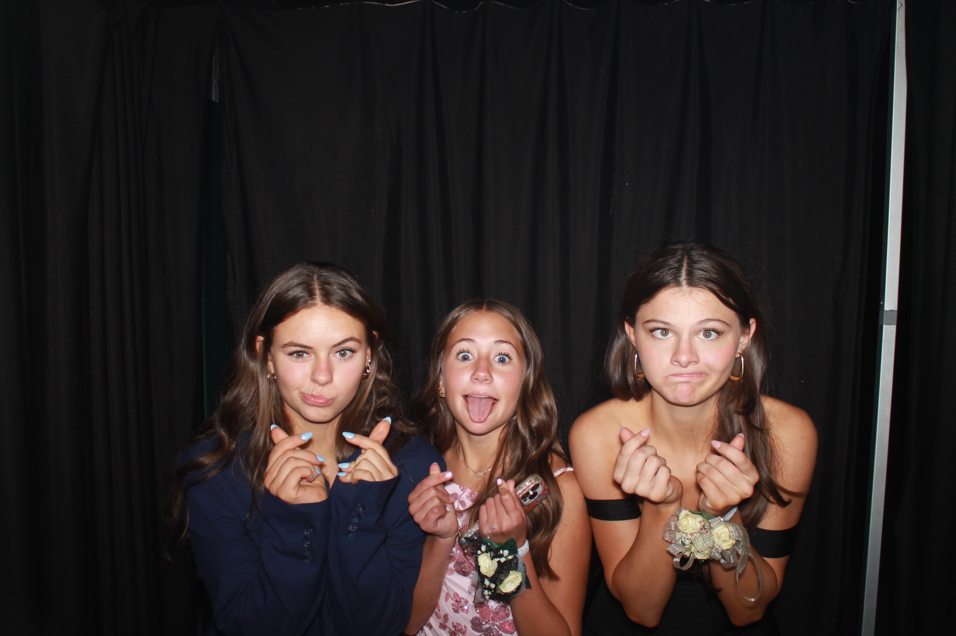 Batavia Prom 2025 | View more photos from the event at gallery.photoboothcincy.com/u/PhotoBoothCincy/Batavia-Prom-2025