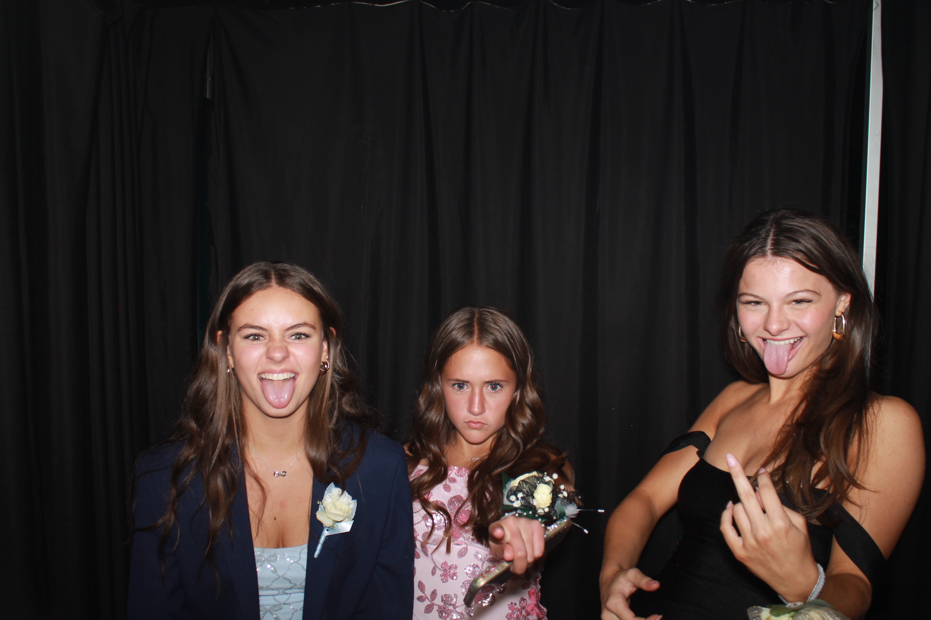 Batavia Prom 2025 | View more photos from the event at gallery.photoboothcincy.com/u/PhotoBoothCincy/Batavia-Prom-2025