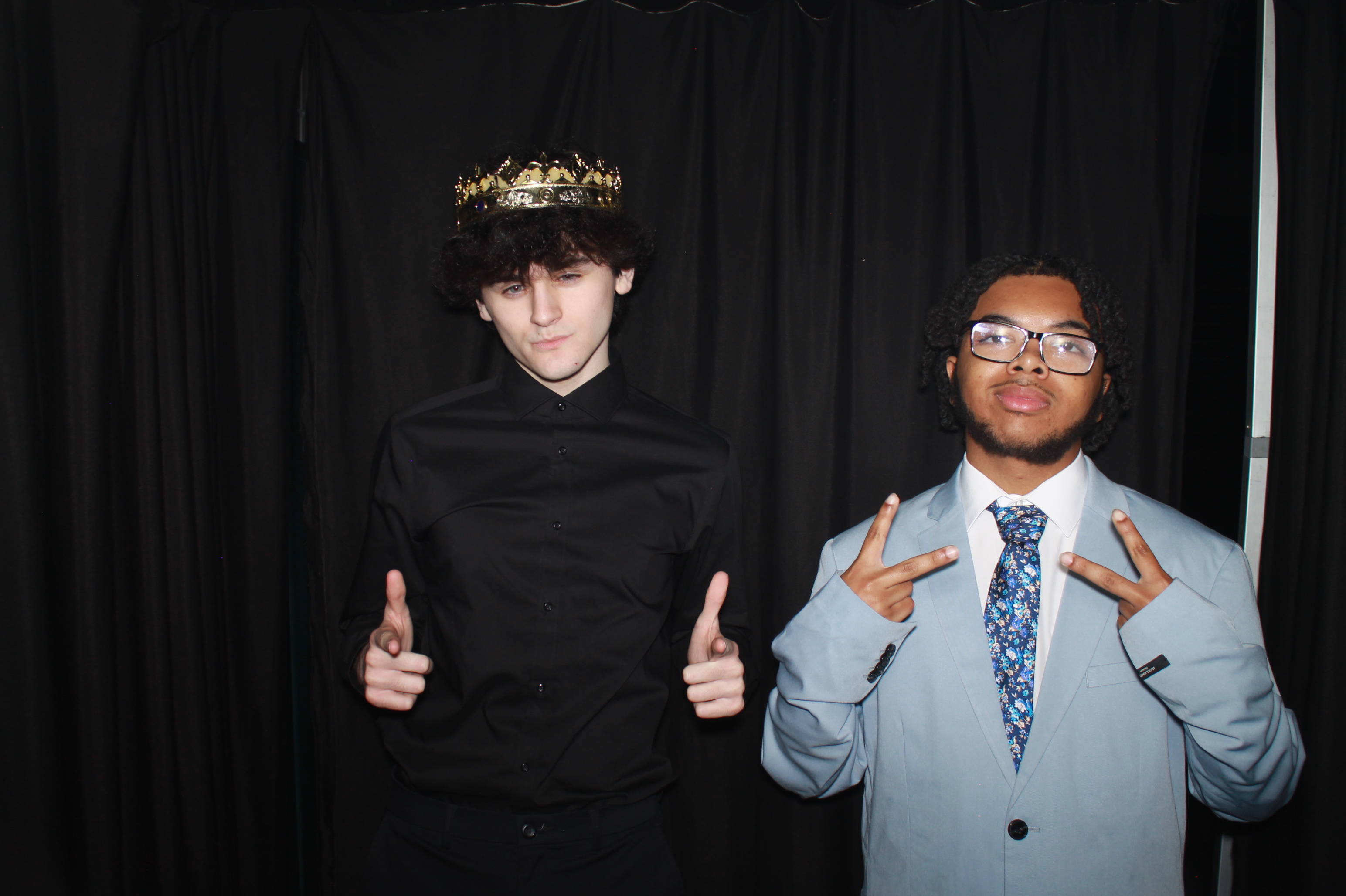 Batavia Prom 2025 | View more photos from the event at gallery.photoboothcincy.com/u/PhotoBoothCincy/Batavia-Prom-2025