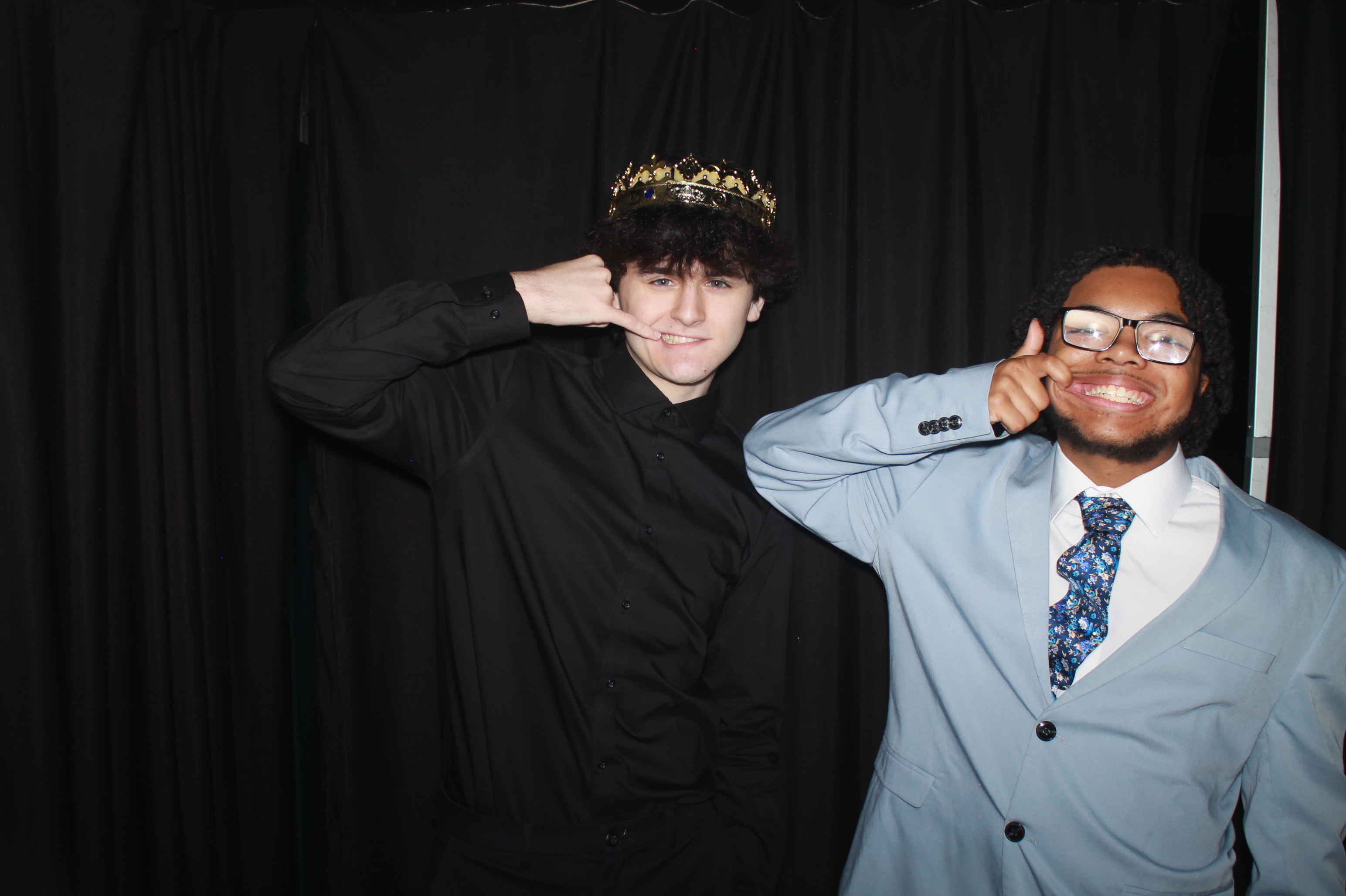 Batavia Prom 2025 | View more photos from the event at gallery.photoboothcincy.com/u/PhotoBoothCincy/Batavia-Prom-2025