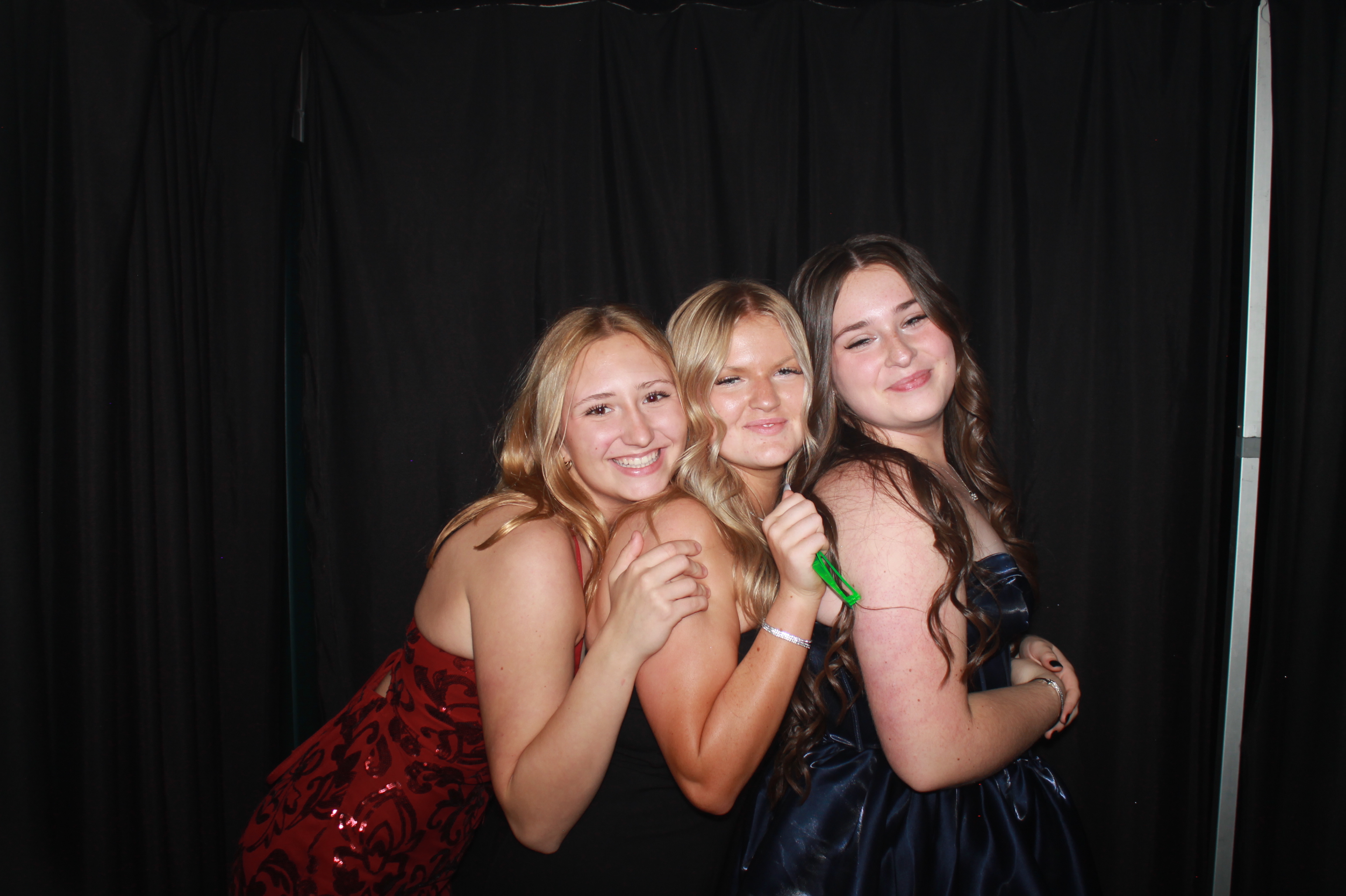 Batavia Prom 2025 | View more photos from the event at gallery.photoboothcincy.com/u/PhotoBoothCincy/Batavia-Prom-2025