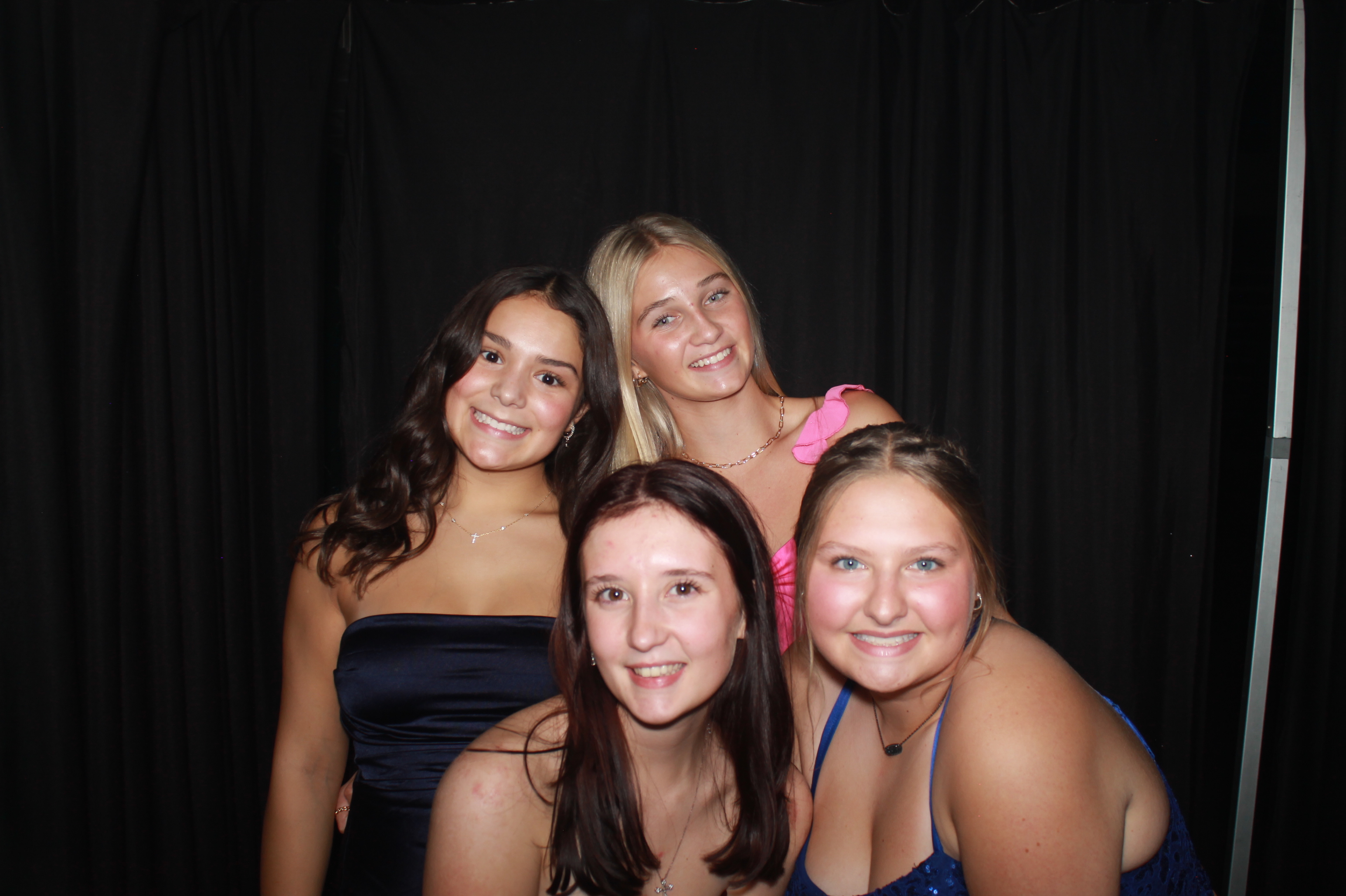 Batavia Prom 2025 | View more photos from the event at gallery.photoboothcincy.com/u/PhotoBoothCincy/Batavia-Prom-2025