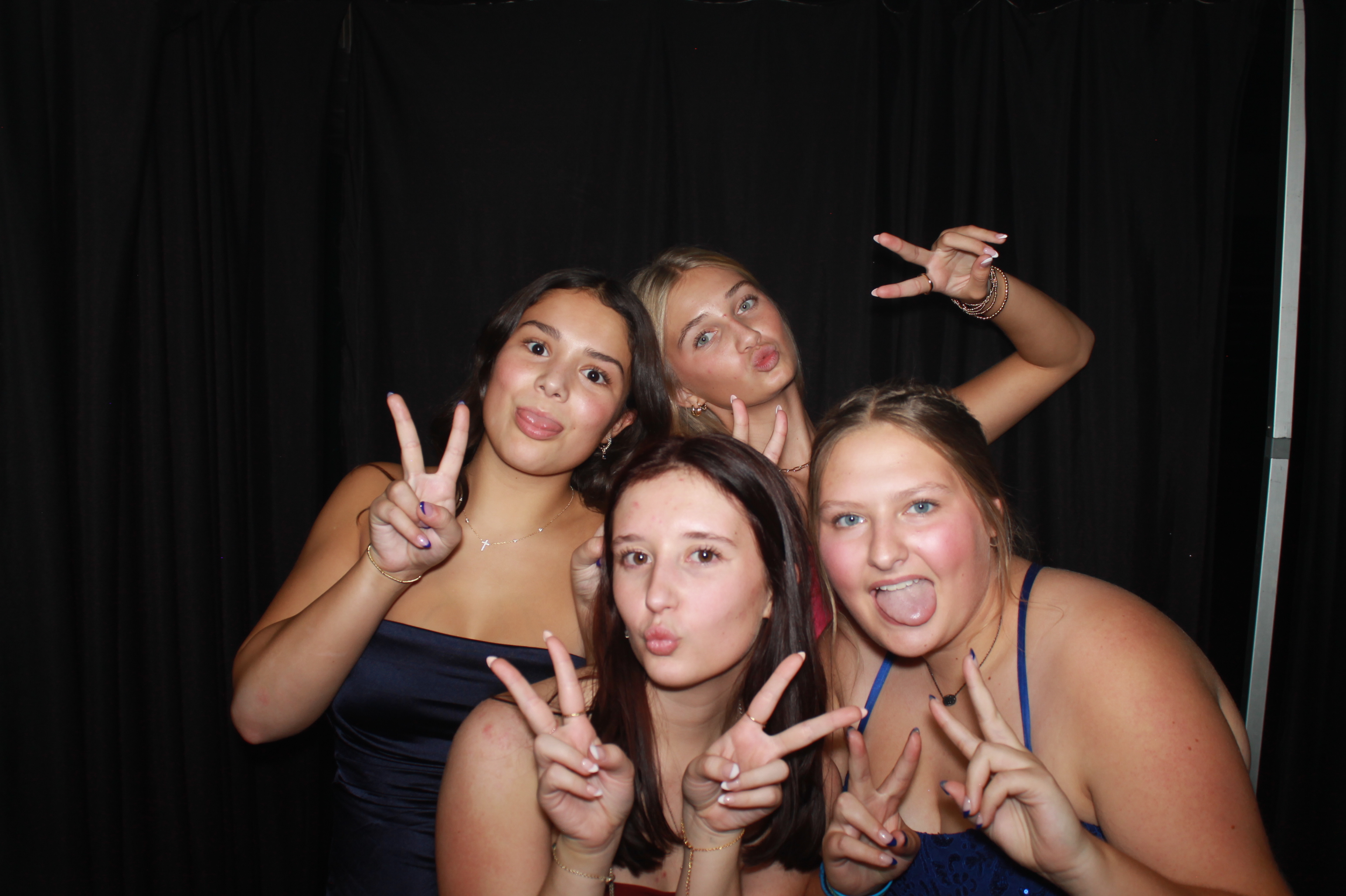 Batavia Prom 2025 | View more photos from the event at gallery.photoboothcincy.com/u/PhotoBoothCincy/Batavia-Prom-2025
