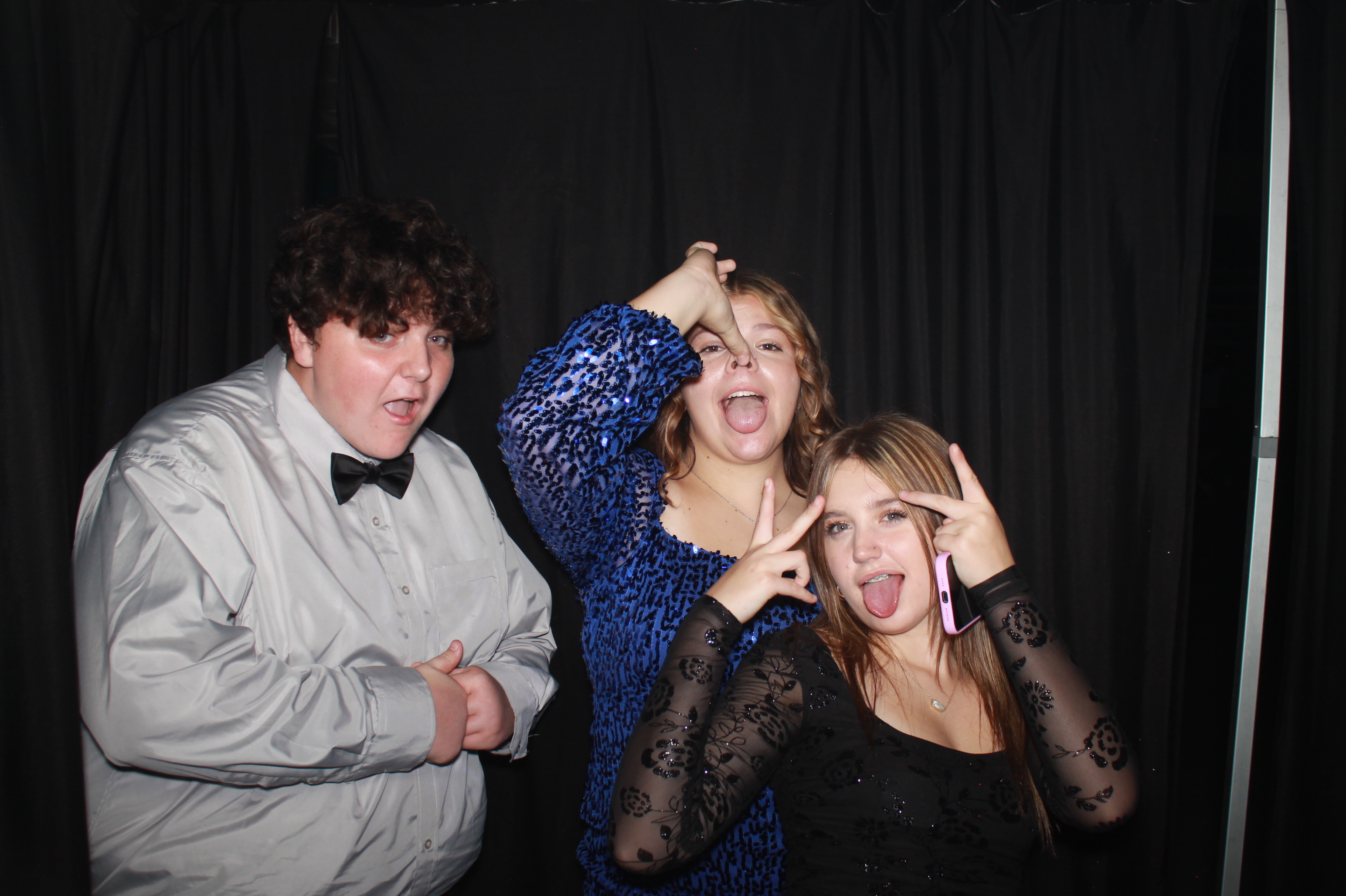 Batavia Prom 2025 | View more photos from the event at gallery.photoboothcincy.com/u/PhotoBoothCincy/Batavia-Prom-2025