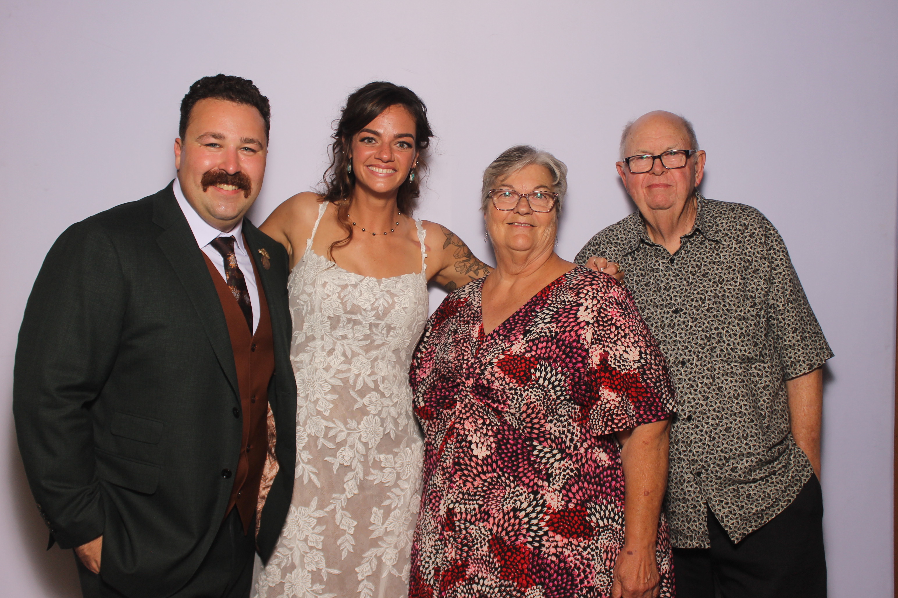 Ben & Chloe | View more photos from the event at gallery.photoboothcincy.com/u/PhotoBoothCincy/Ben-Chloe