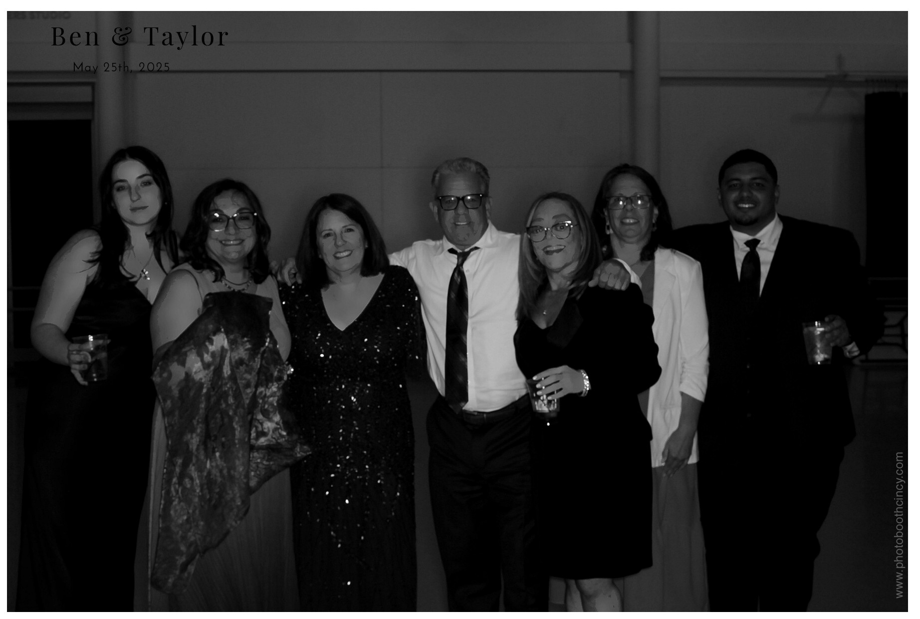 Ben & Taylor | View more photos from the event at gallery.photoboothcincy.com/u/PhotoBoothCincy/Ben-Taylor