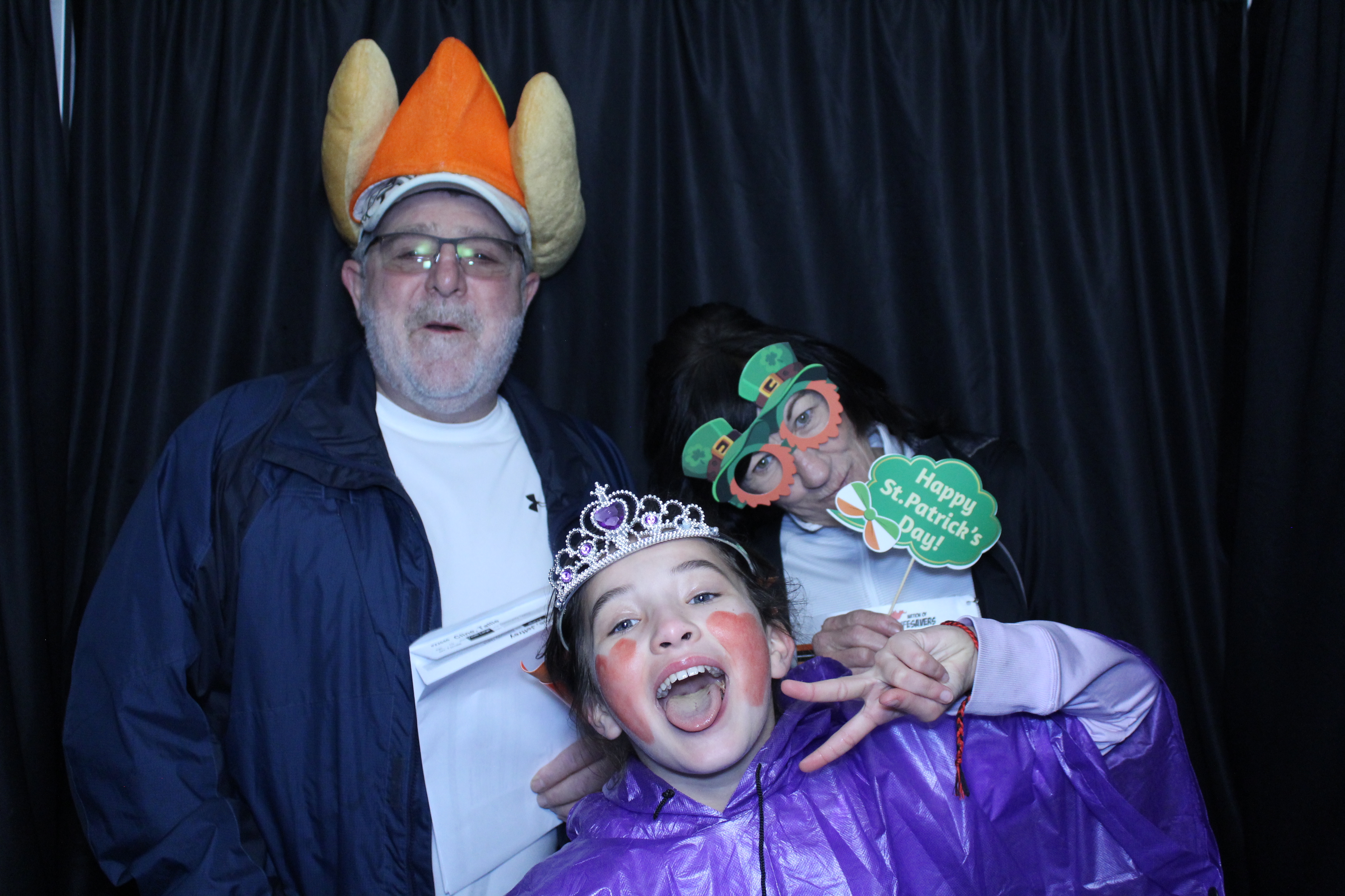 Booth at the AHA Heart Mini 2025 | View more photos from the event at gallery.photoboothcincy.com/u/PhotoBoothCincy/Booth-at-the-AHA-Heart-Mini-2025