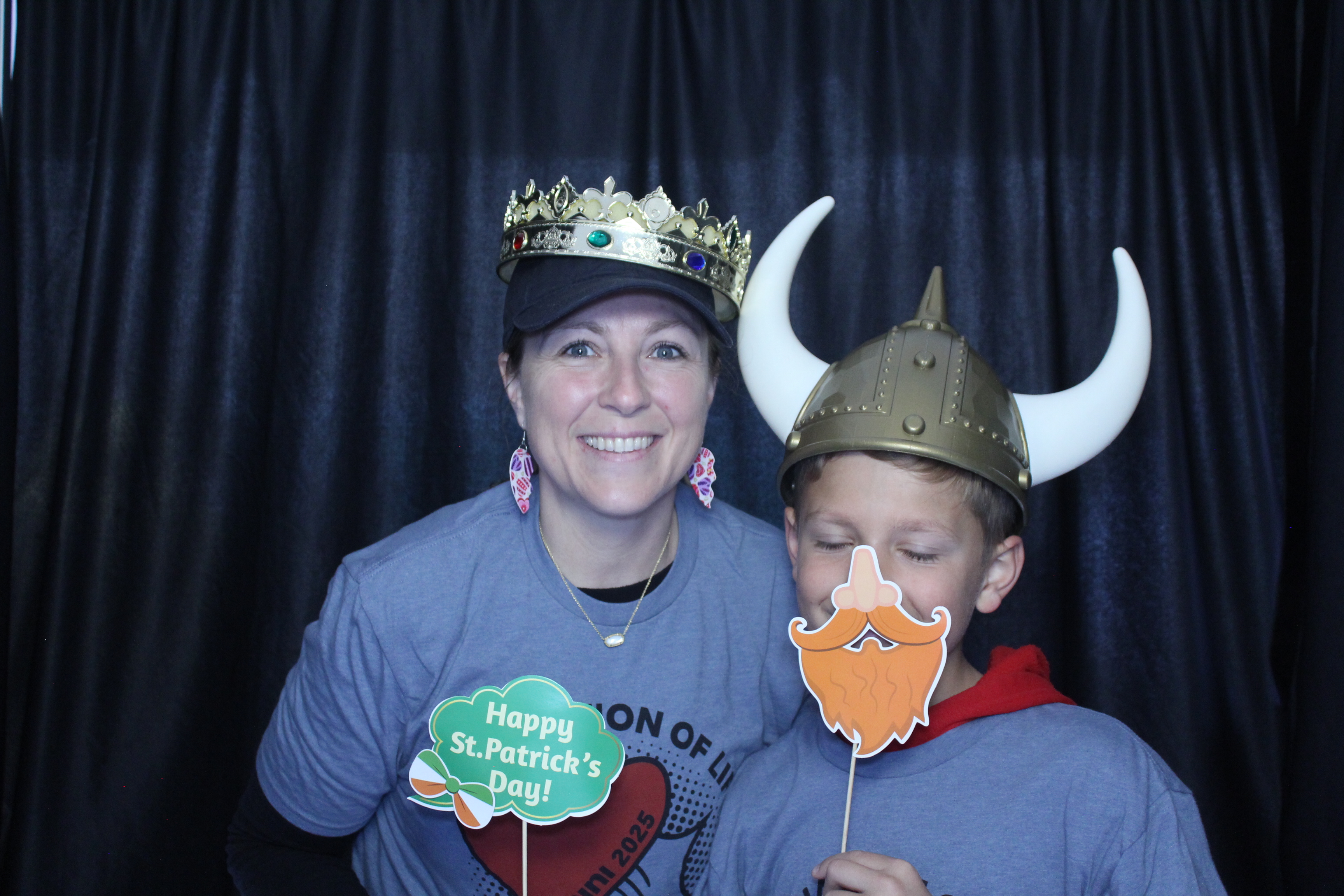Booth at the AHA Heart Mini 2025 | View more photos from the event at gallery.photoboothcincy.com/u/PhotoBoothCincy/Booth-at-the-AHA-Heart-Mini-2025