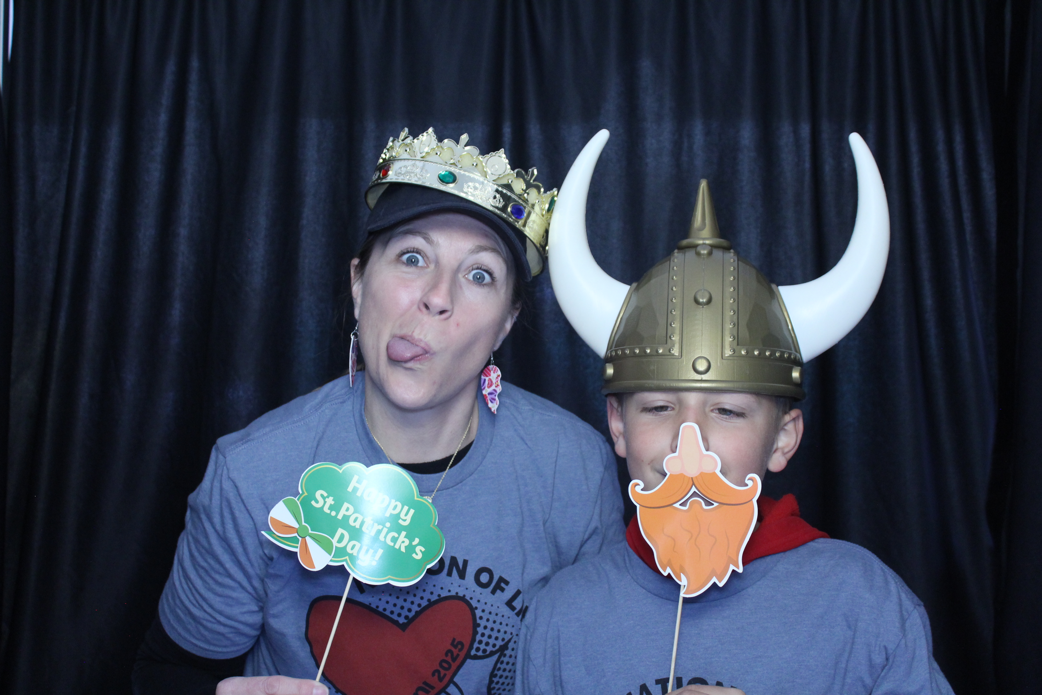 Booth at the AHA Heart Mini 2025 | View more photos from the event at gallery.photoboothcincy.com/u/PhotoBoothCincy/Booth-at-the-AHA-Heart-Mini-2025
