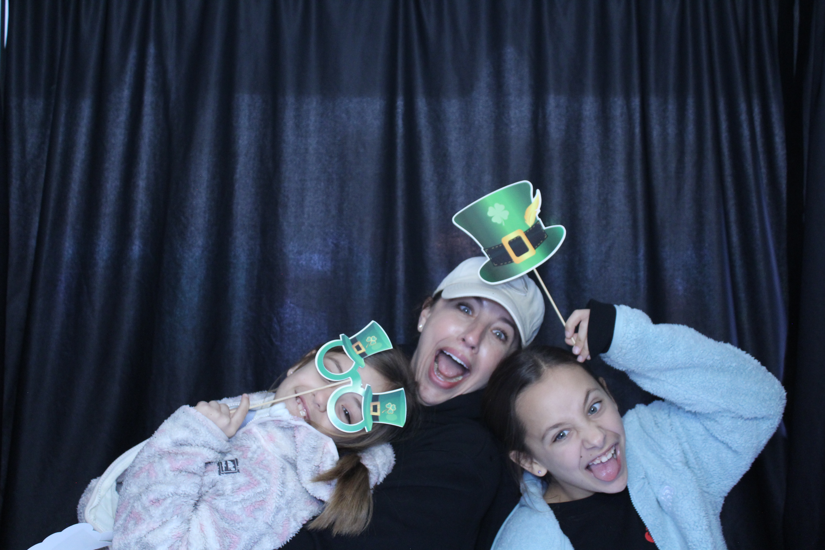 Booth at the AHA Heart Mini 2025 | View more photos from the event at gallery.photoboothcincy.com/u/PhotoBoothCincy/Booth-at-the-AHA-Heart-Mini-2025