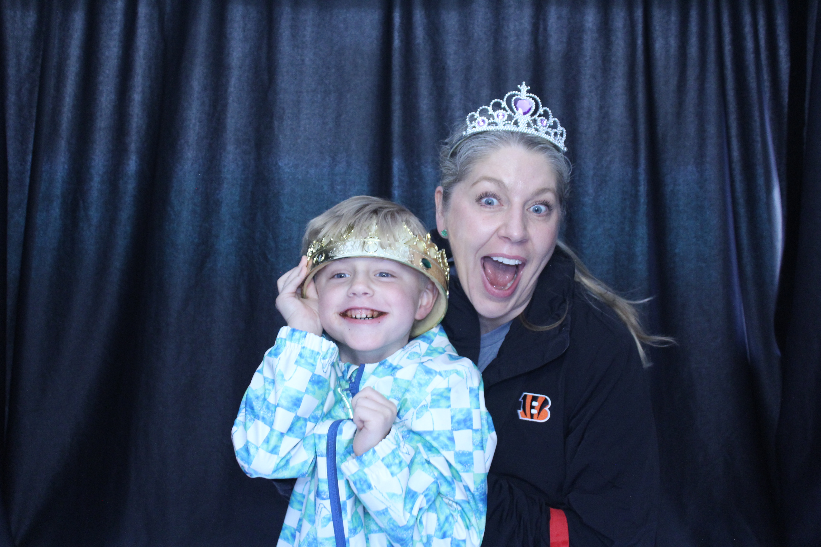 Booth at the AHA Heart Mini 2025 | View more photos from the event at gallery.photoboothcincy.com/u/PhotoBoothCincy/Booth-at-the-AHA-Heart-Mini-2025