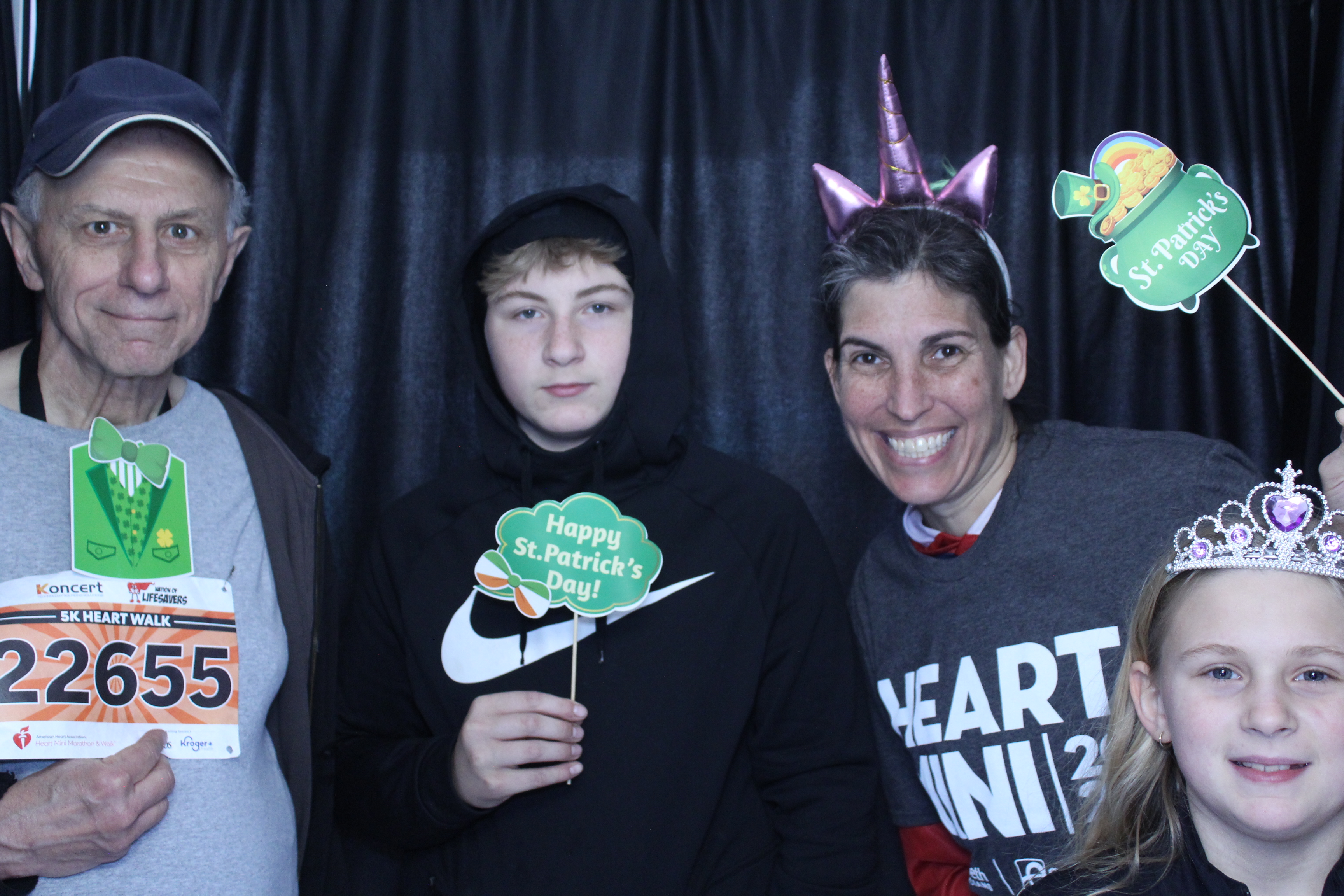 Booth at the AHA Heart Mini 2025 | View more photos from the event at gallery.photoboothcincy.com/u/PhotoBoothCincy/Booth-at-the-AHA-Heart-Mini-2025