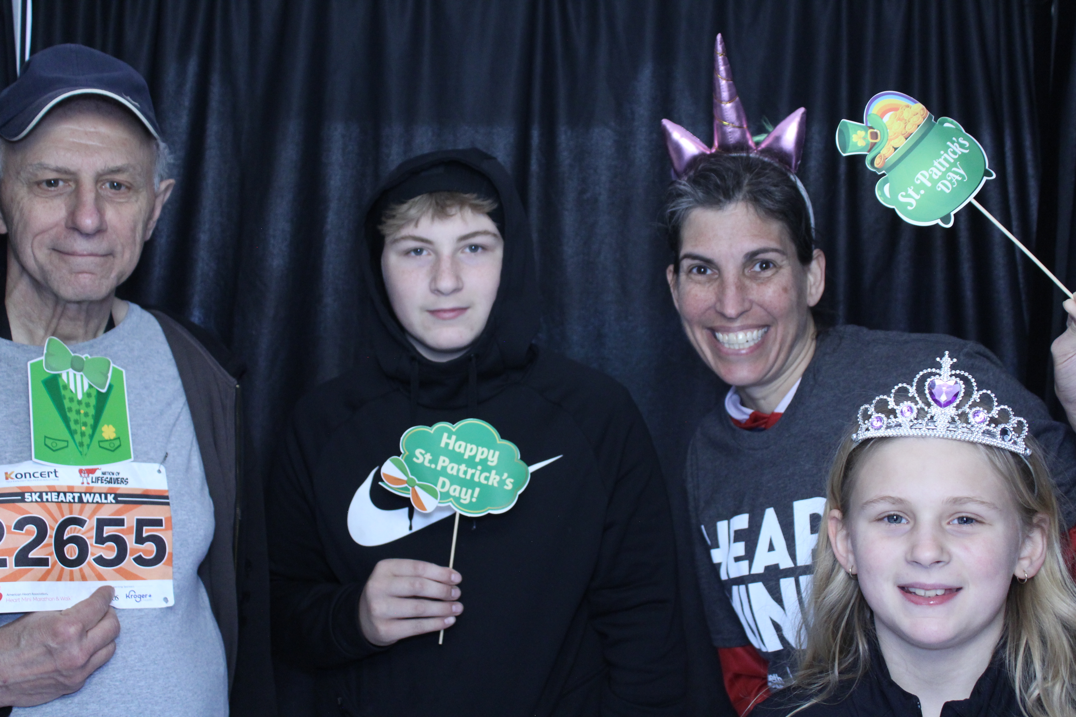 Booth at the AHA Heart Mini 2025 | View more photos from the event at gallery.photoboothcincy.com/u/PhotoBoothCincy/Booth-at-the-AHA-Heart-Mini-2025