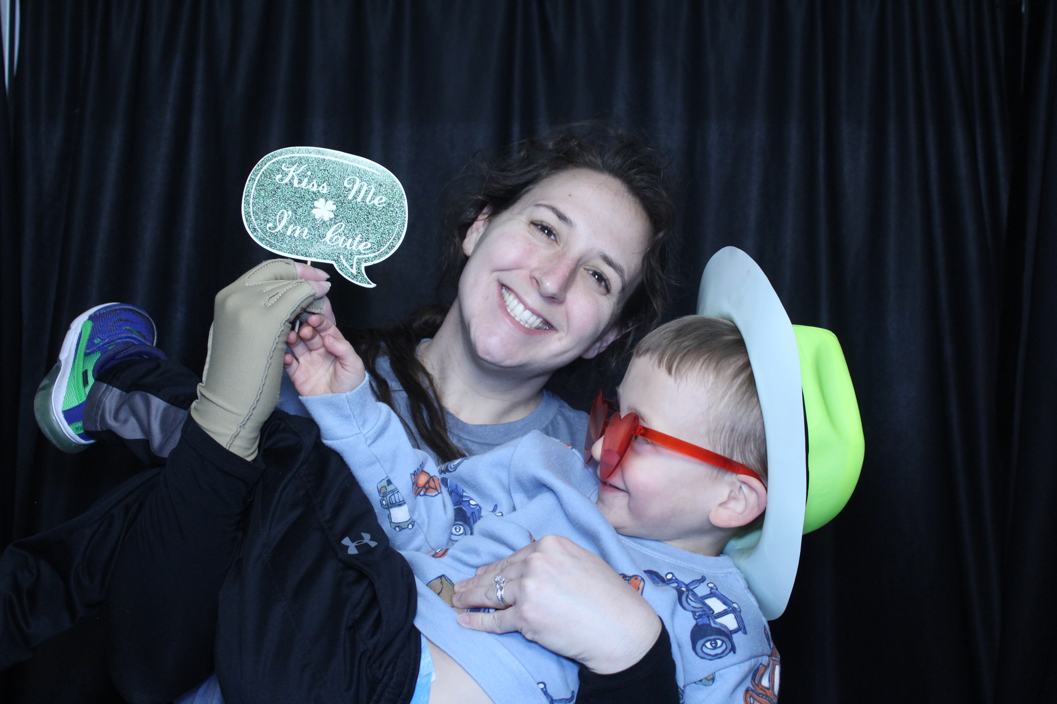 Booth at the AHA Heart Mini 2025 | View more photos from the event at gallery.photoboothcincy.com/u/PhotoBoothCincy/Booth-at-the-AHA-Heart-Mini-2025