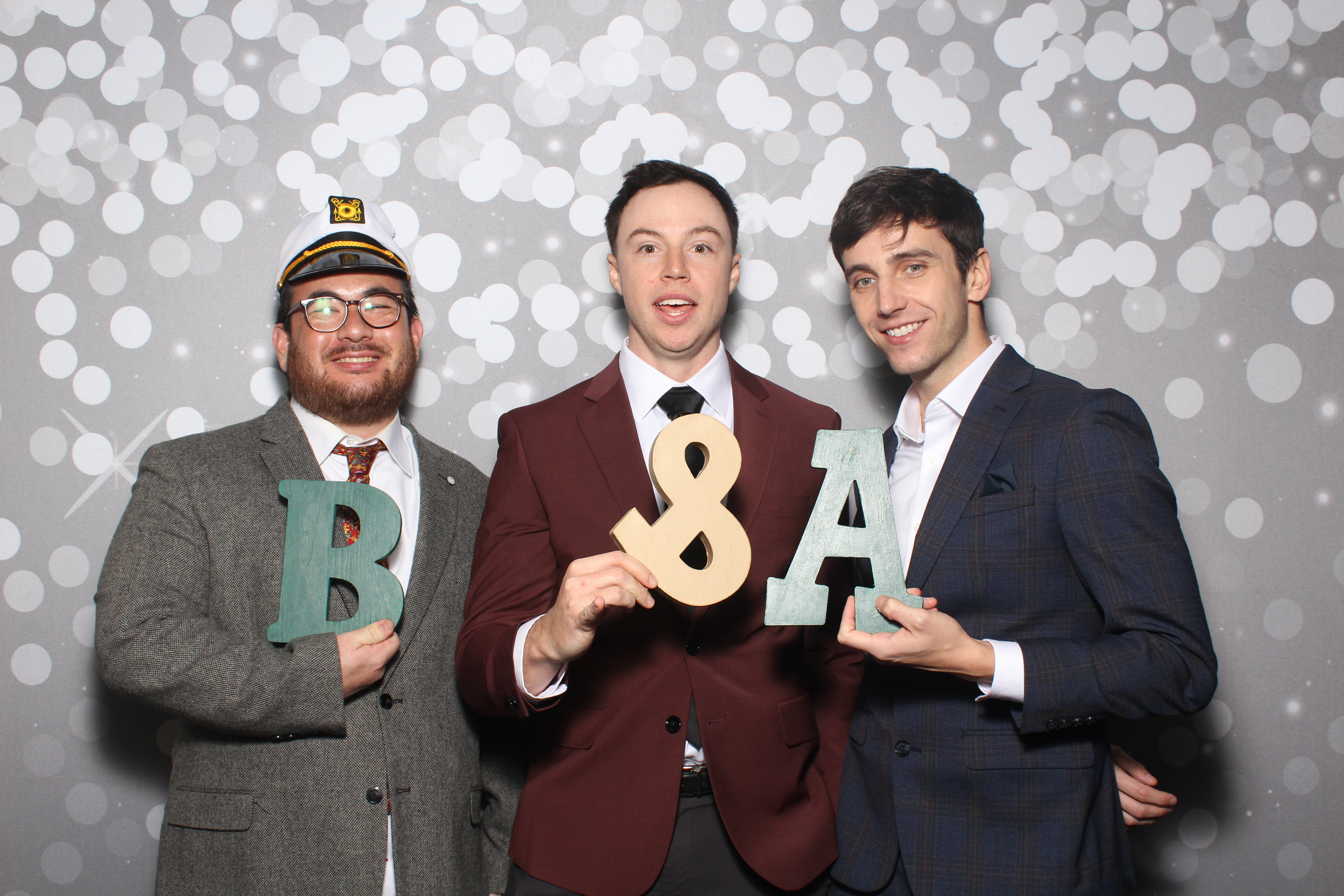 Brad & Alcy | View more photos from the event at gallery.photoboothcincy.com/u/PhotoBoothCincy/Brad-Alcy