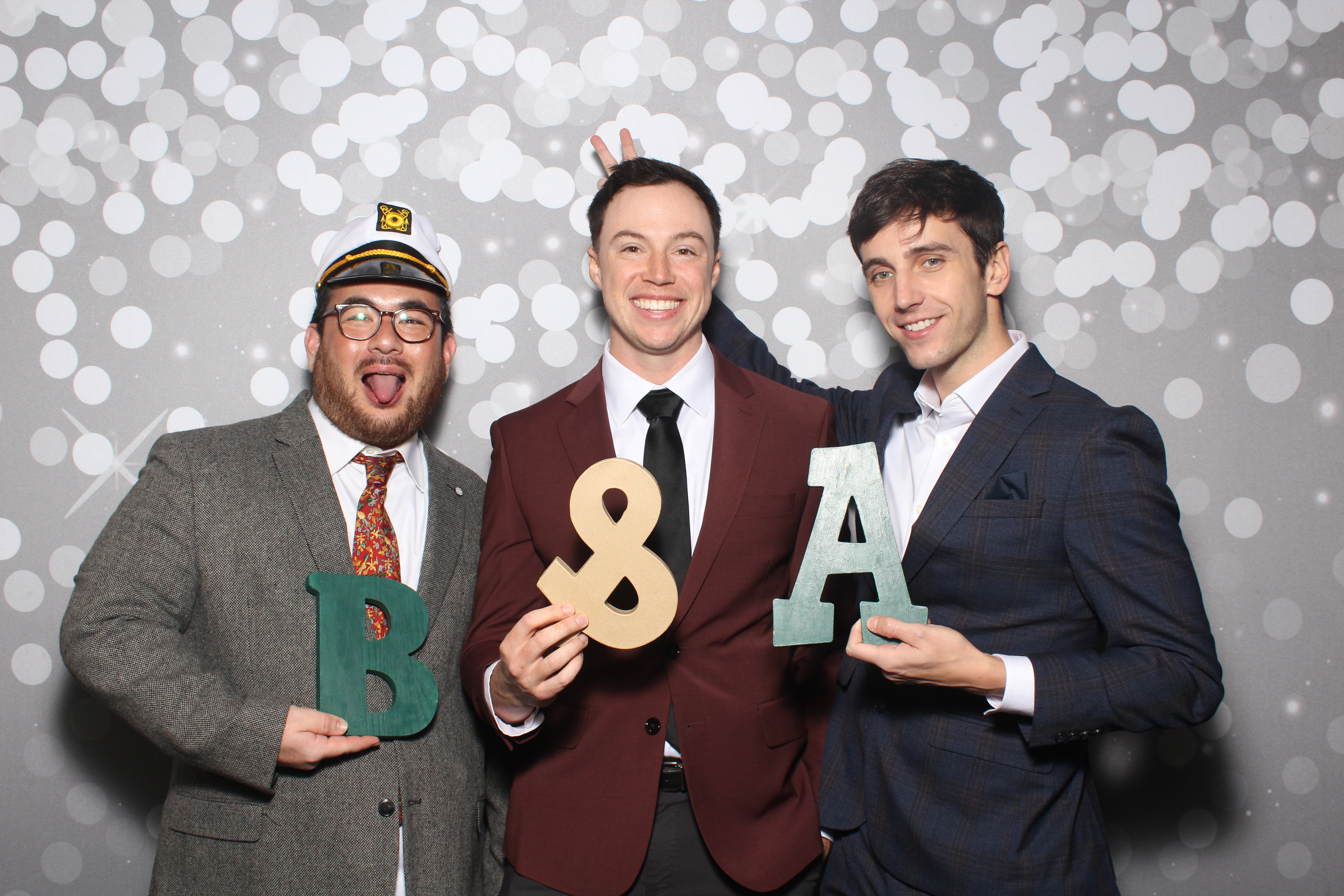 Brad & Alcy | View more photos from the event at gallery.photoboothcincy.com/u/PhotoBoothCincy/Brad-Alcy