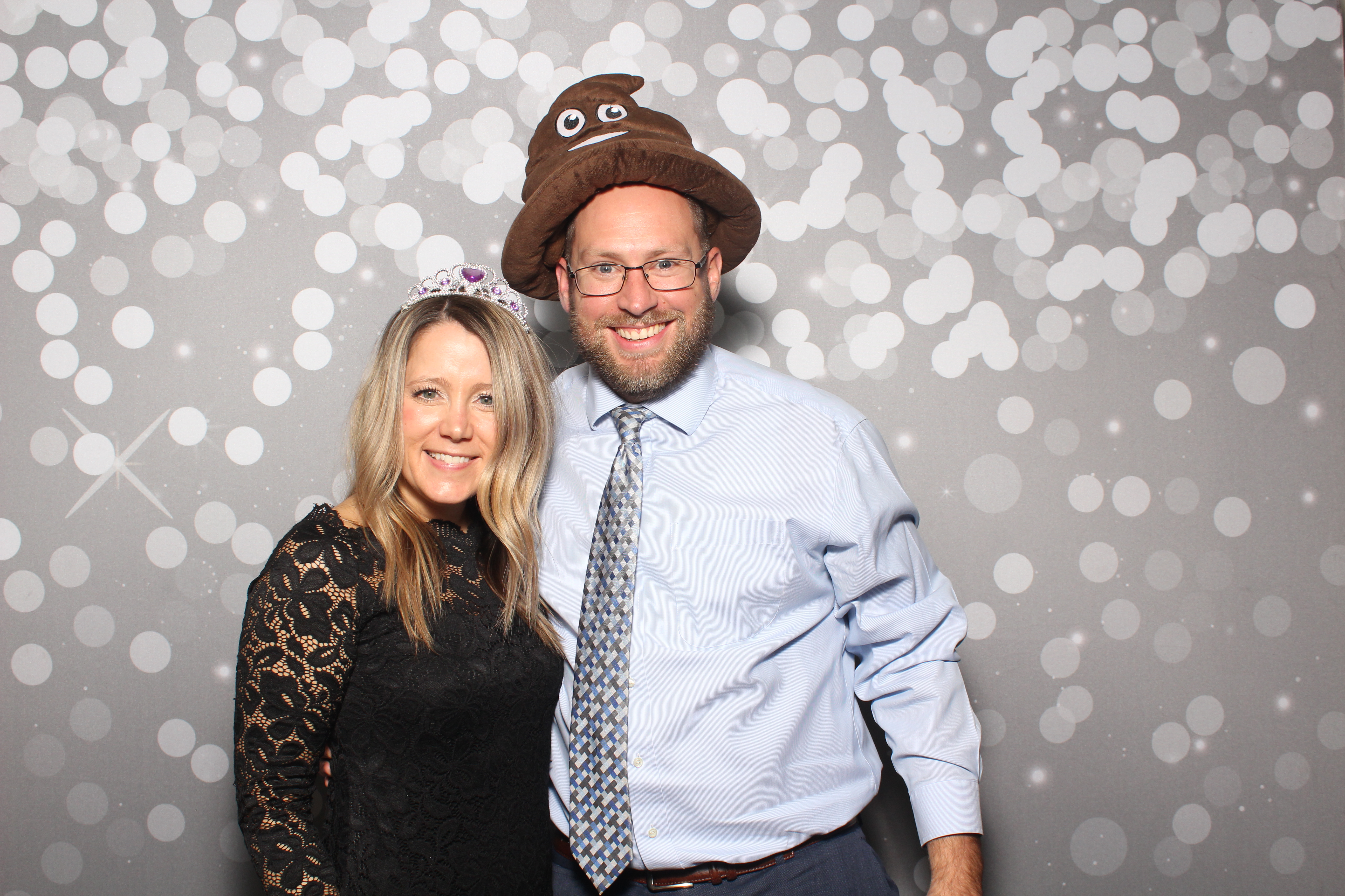 Brad & Alcy | View more photos from the event at gallery.photoboothcincy.com/u/PhotoBoothCincy/Brad-Alcy